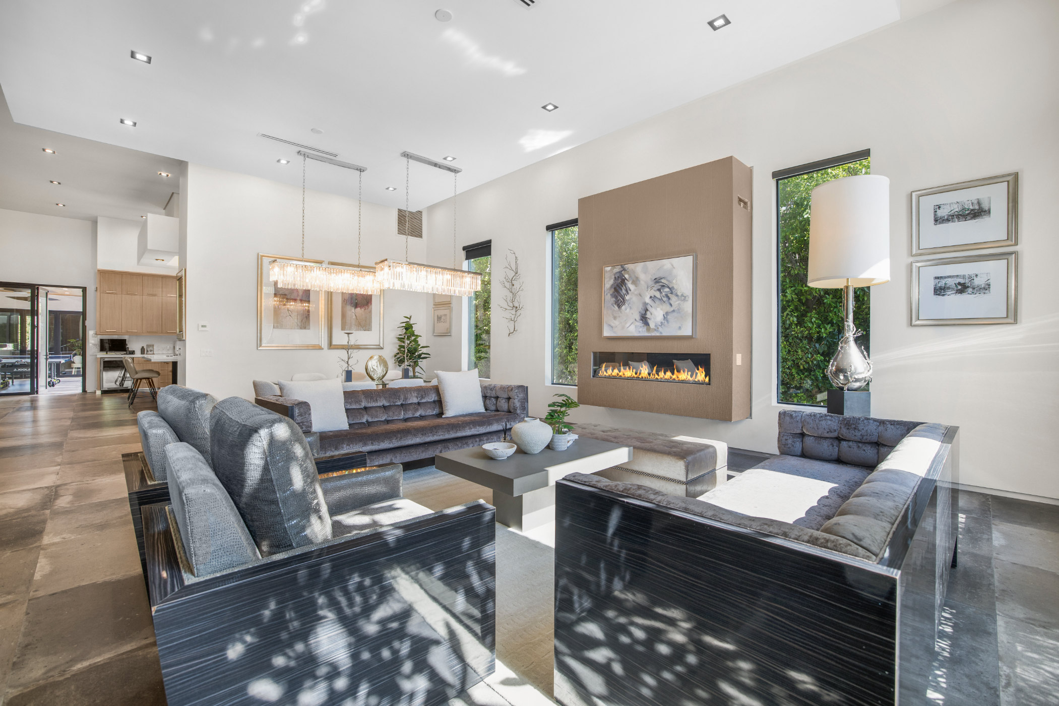 Louise Modern | Photo 9