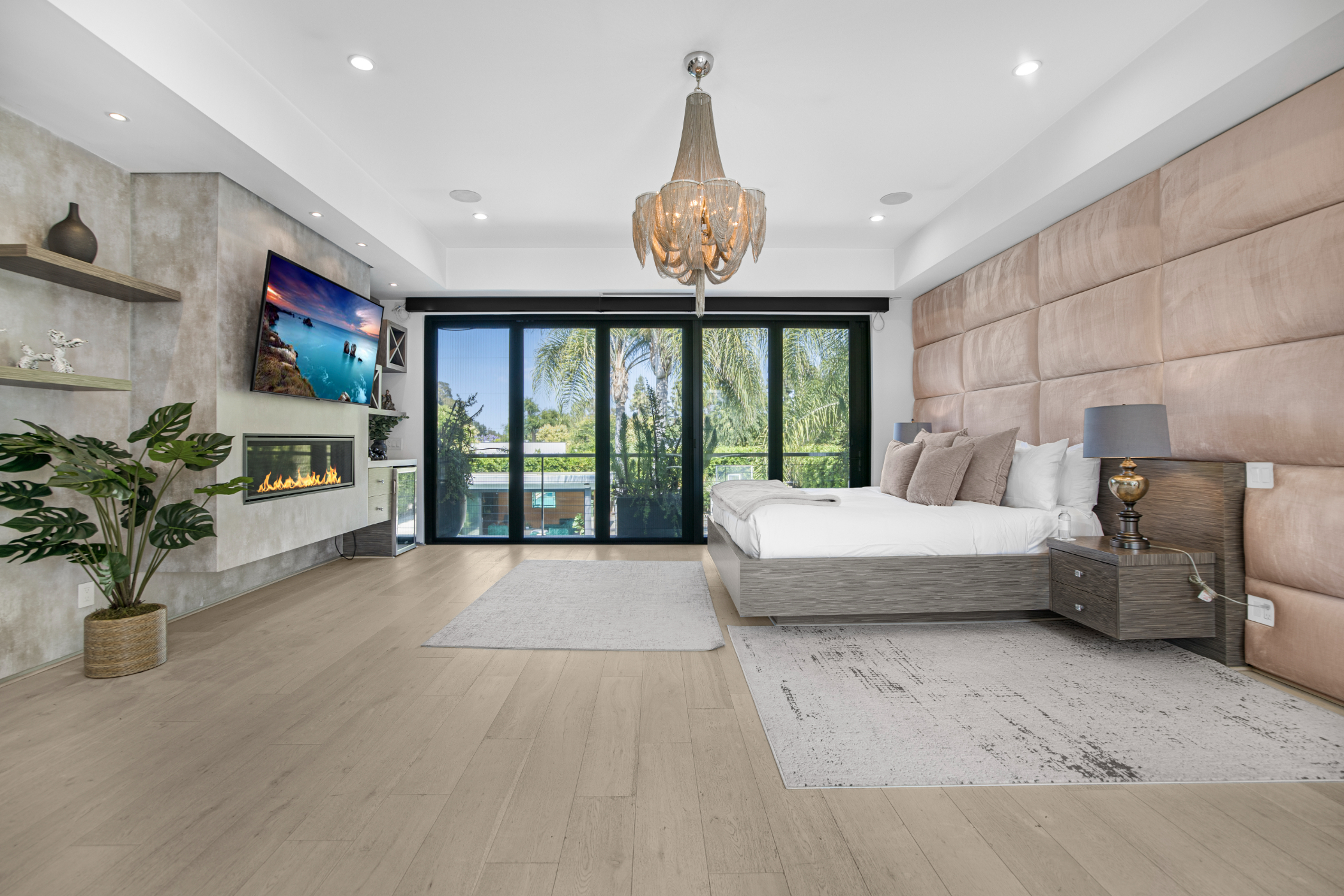 Louise Modern | Photo 25