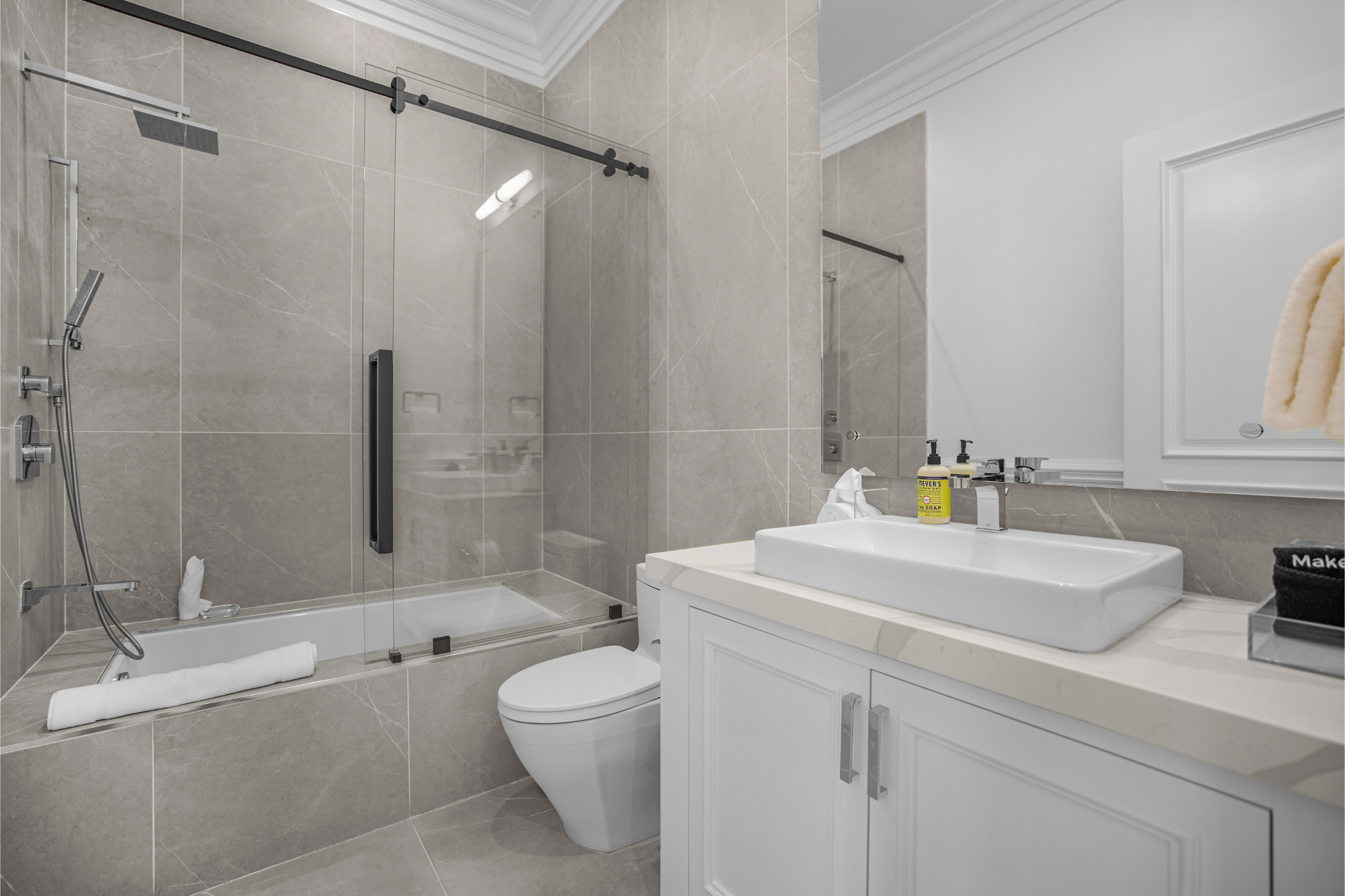 Spaulding Ave Farmhouse | Photo 37