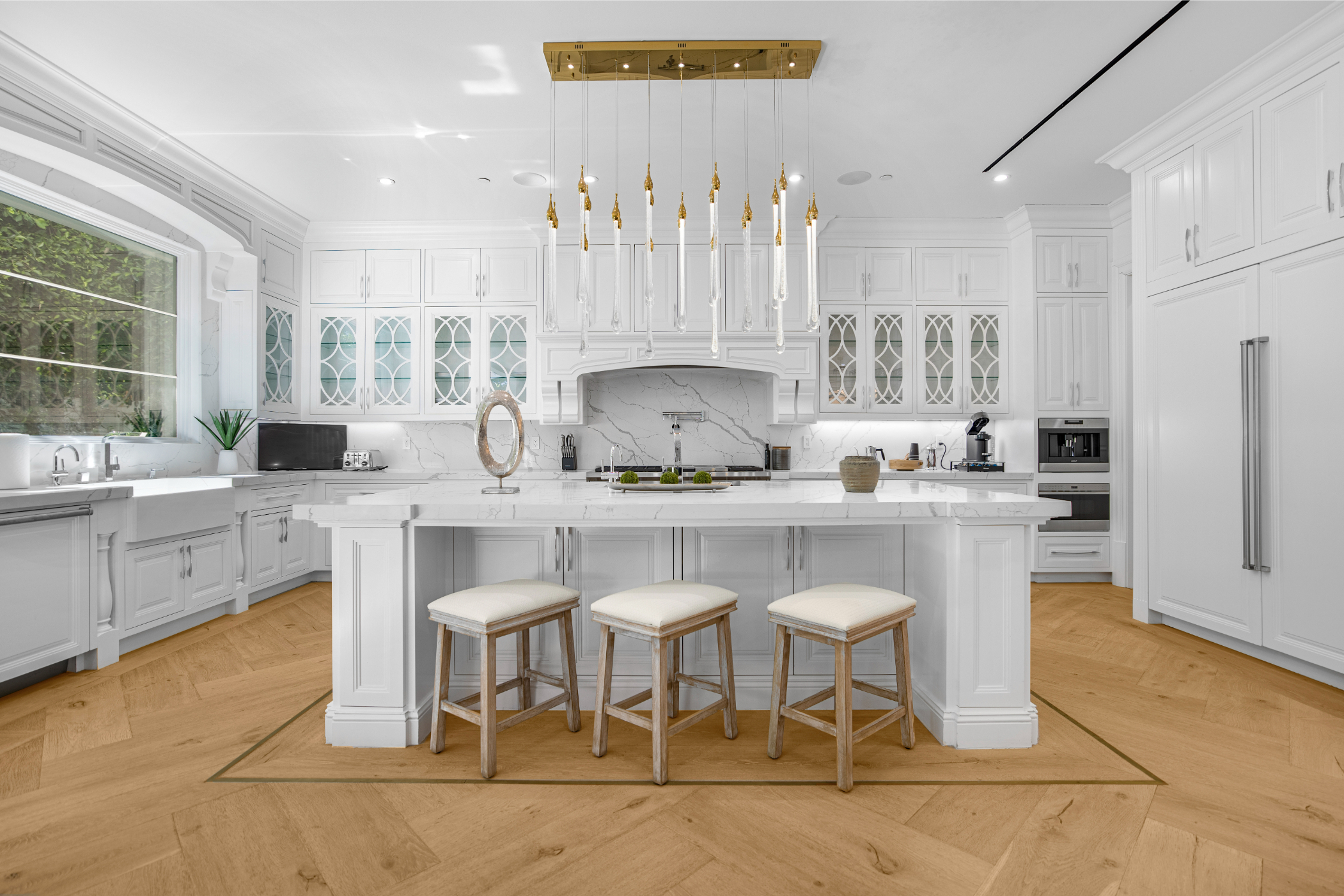 Spaulding Ave Farmhouse | Photo 14