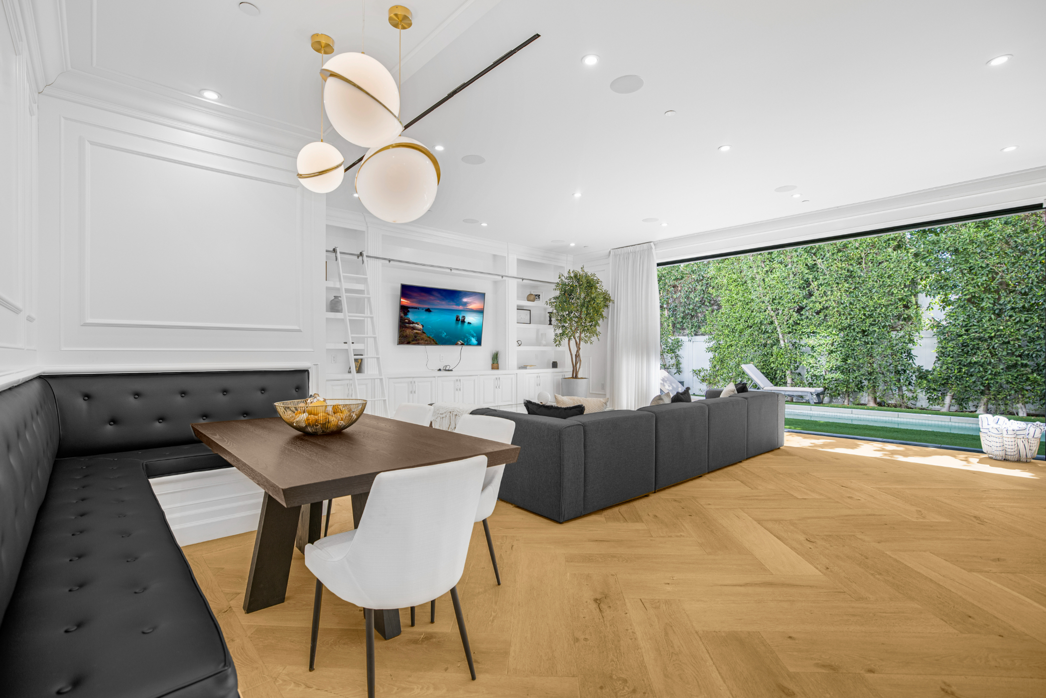 Spaulding Ave Farmhouse | Photo 11