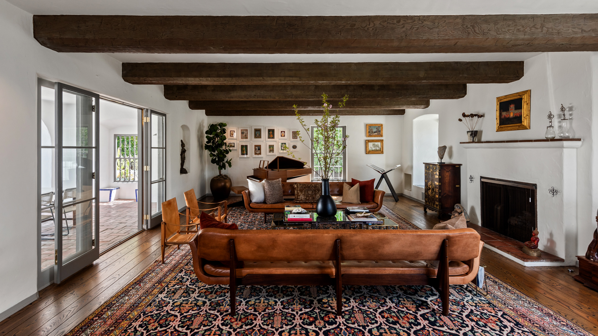 Howard Hughes Estate | Photo 3