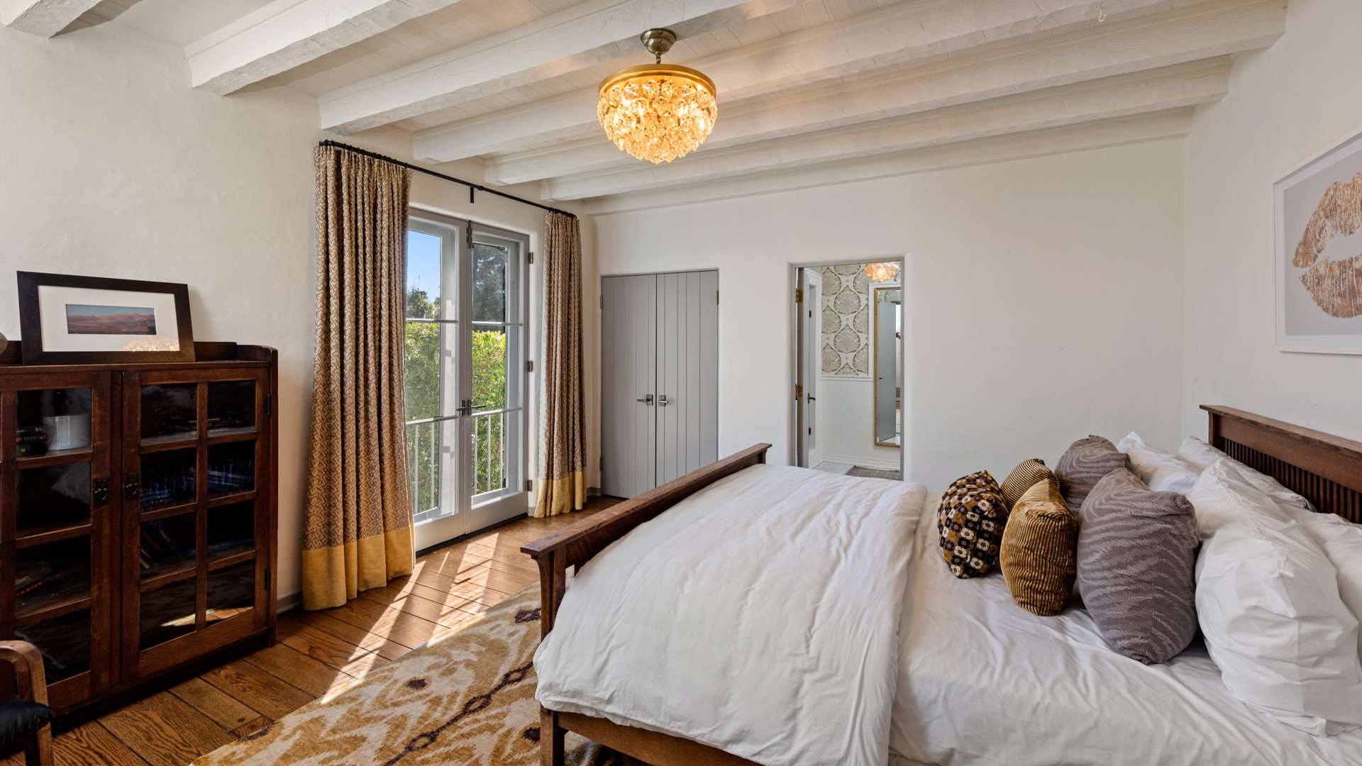 Howard Hughes Estate | Photo 48