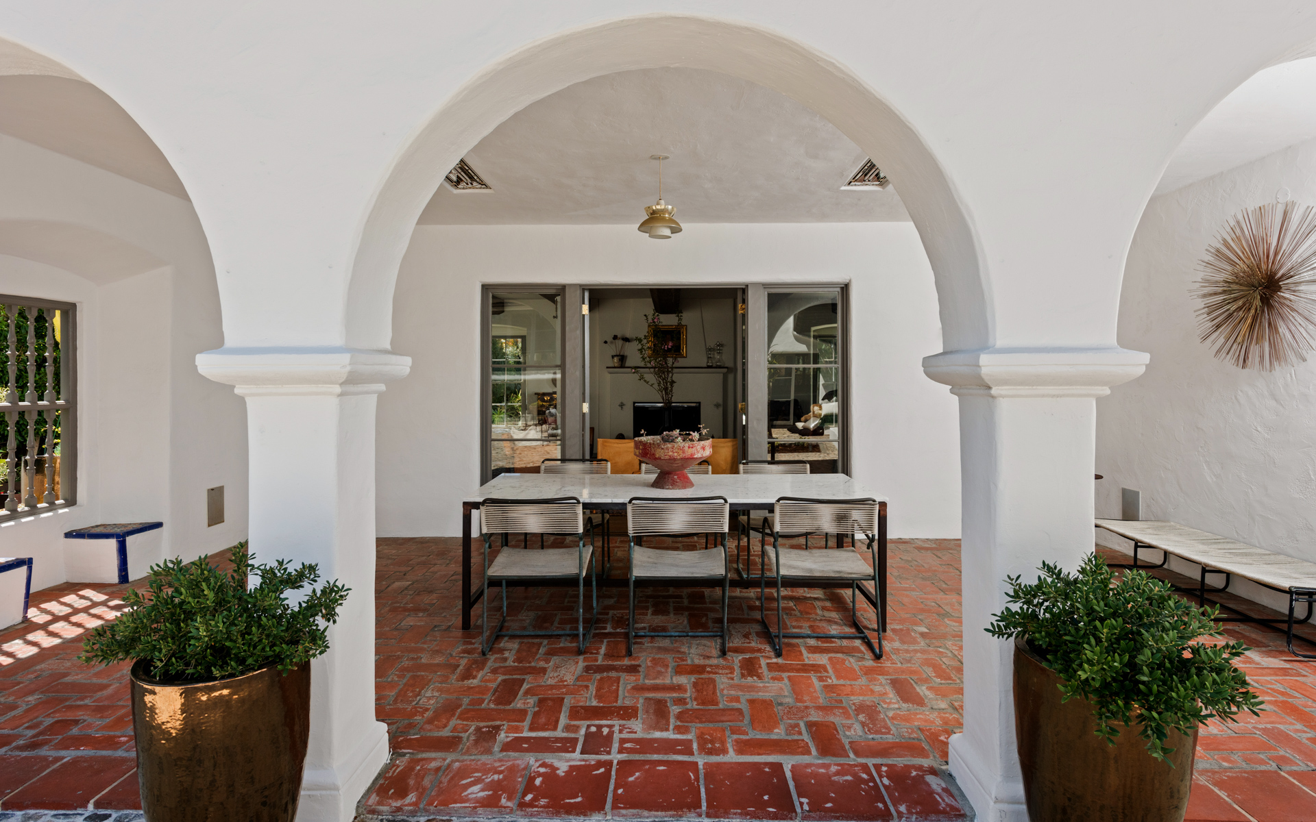 Howard Hughes Estate | Photo 26