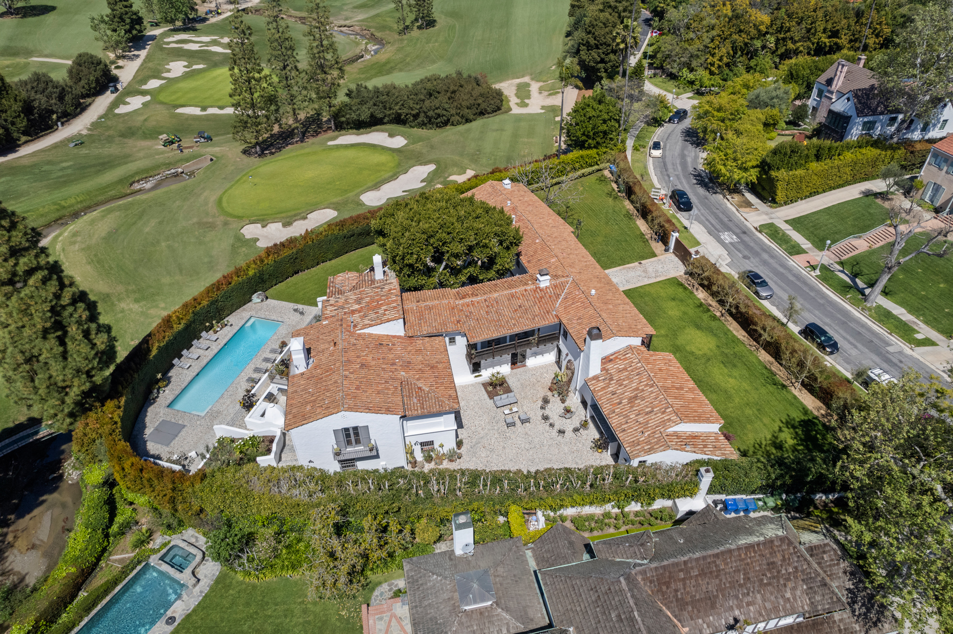 Howard Hughes Estate | Photo 92