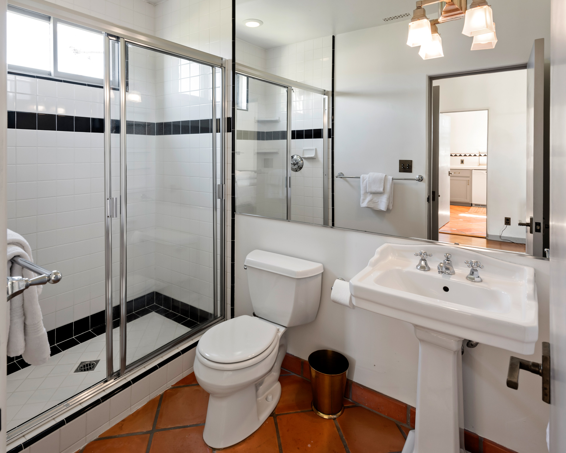 Howard Hughes Estate | Photo 49