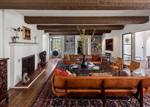 Howard Hughes Estate 4