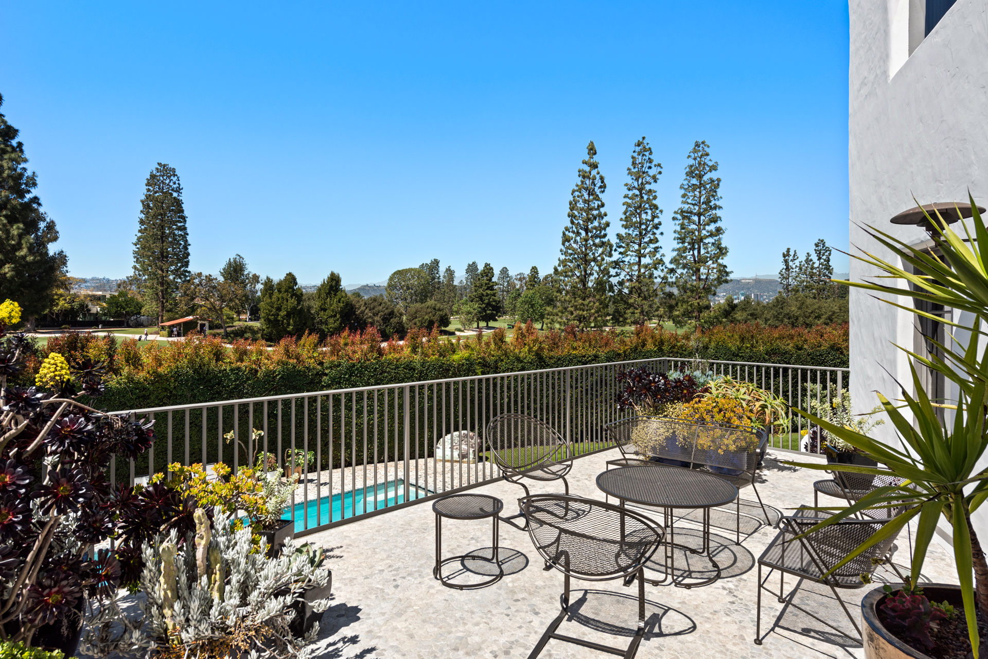 Howard Hughes Estate | Photo 79