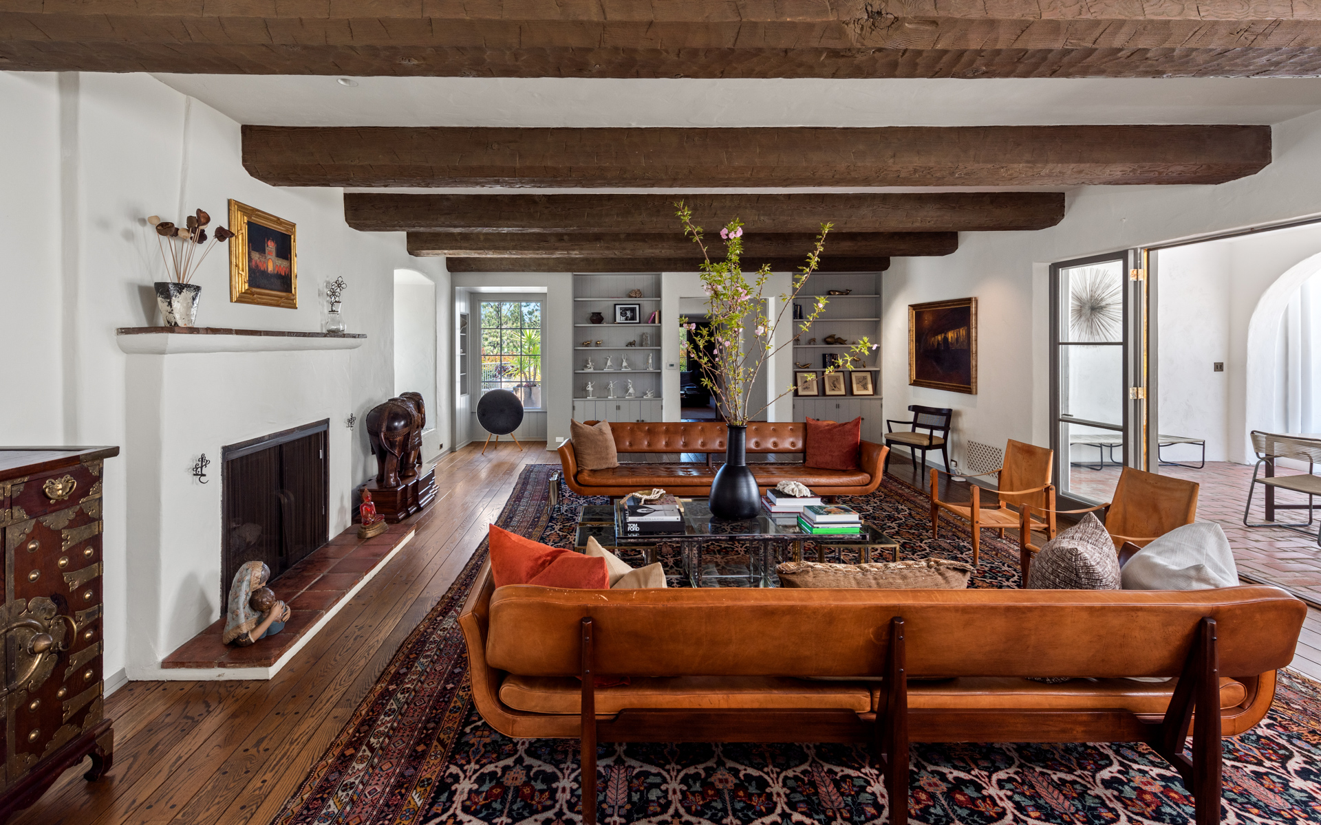 Howard Hughes Estate | Photo 4