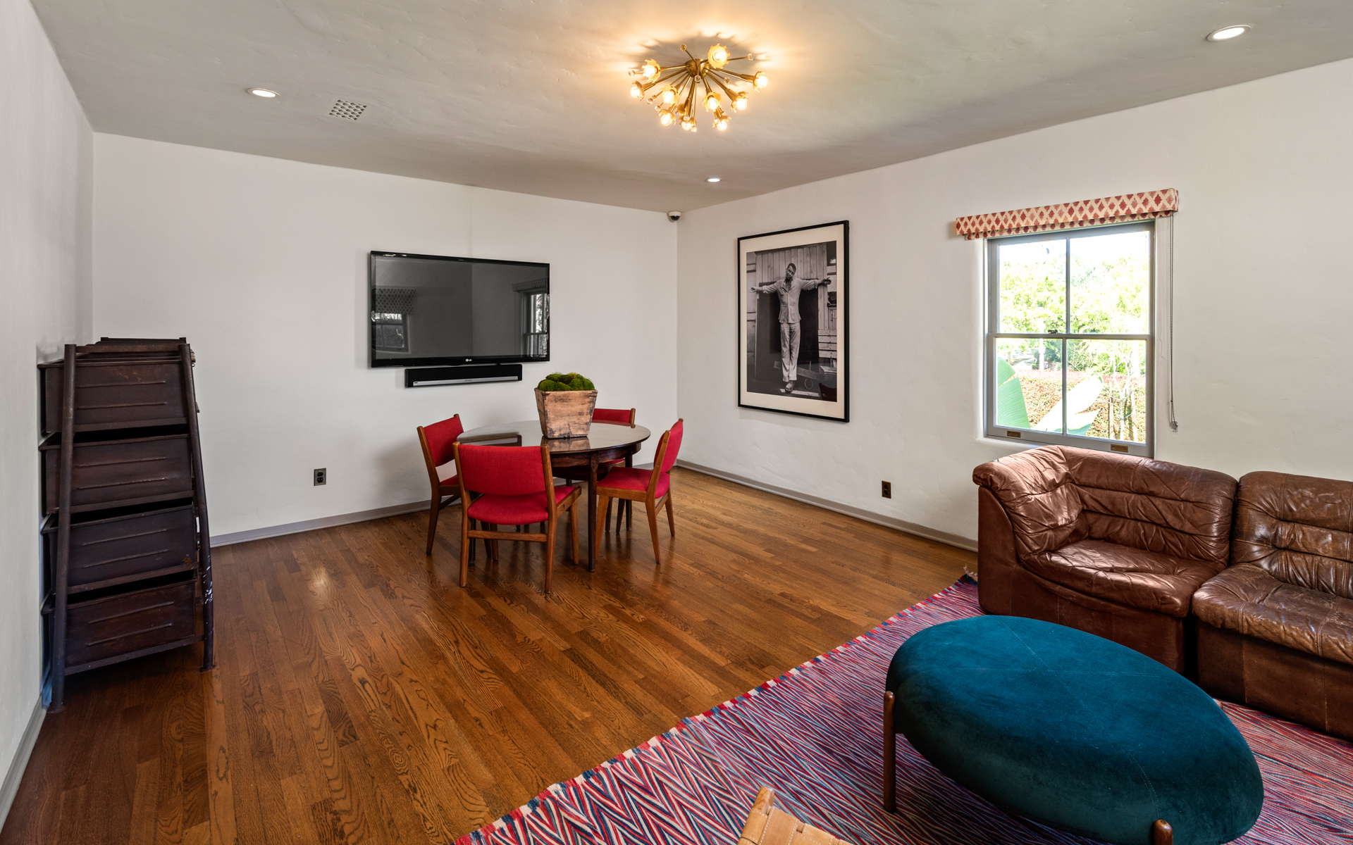 Howard Hughes Estate | Photo 37