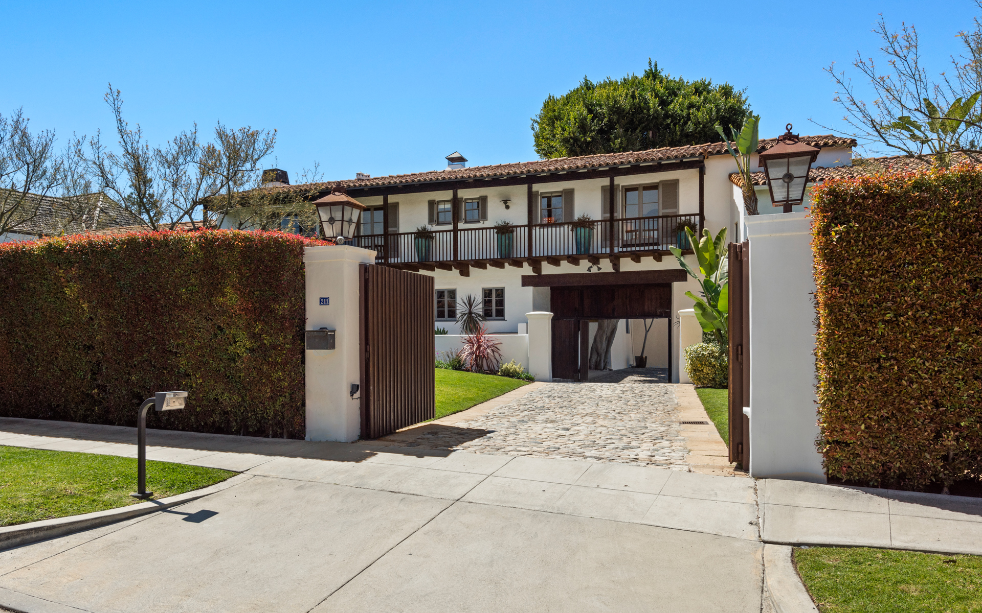 Howard Hughes Estate | Photo 86