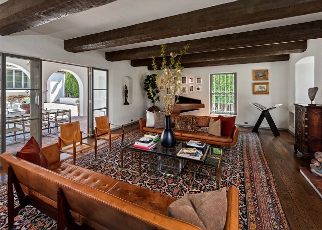 Howard Hughes Estate 5