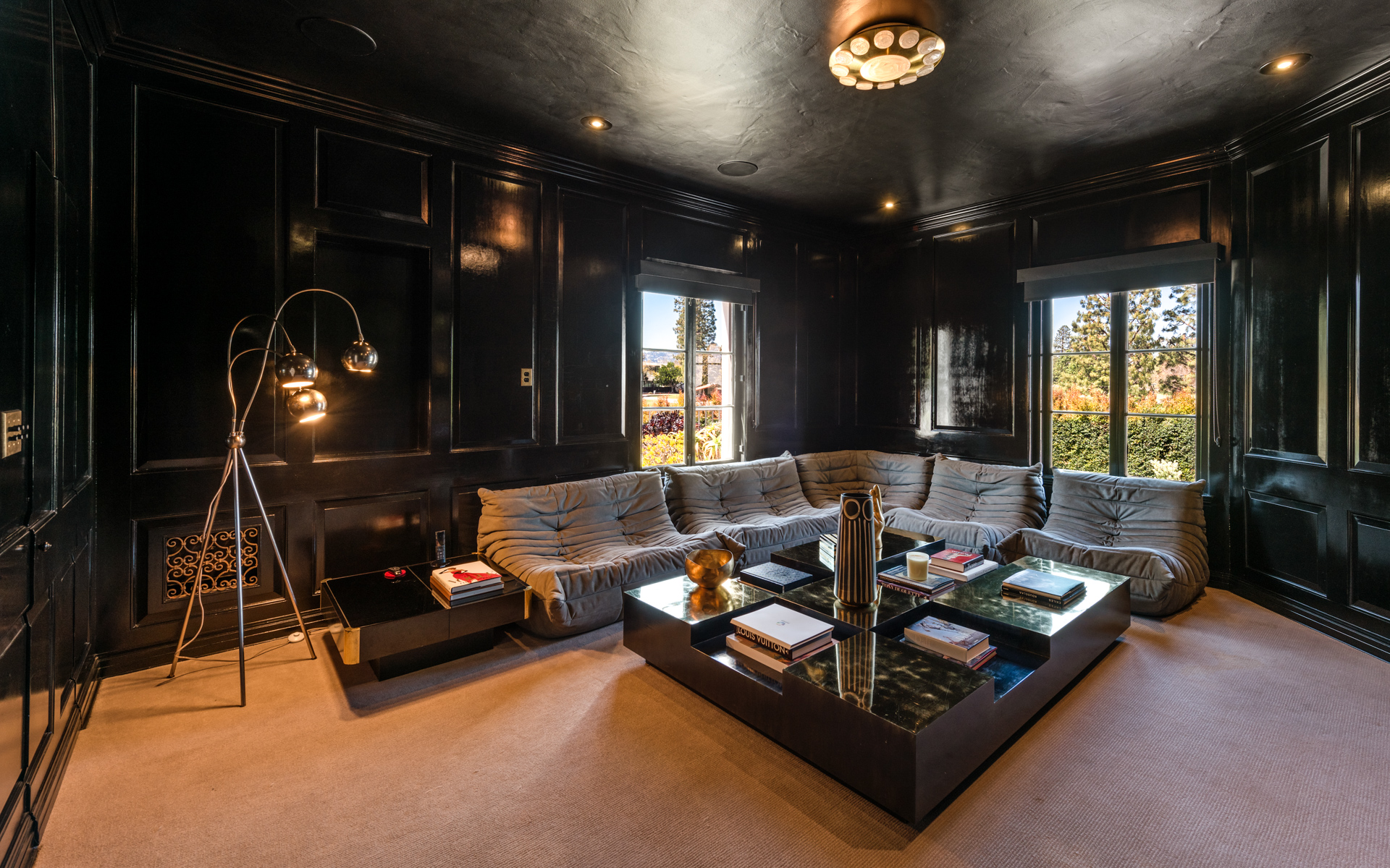 Howard Hughes Estate | Photo 61