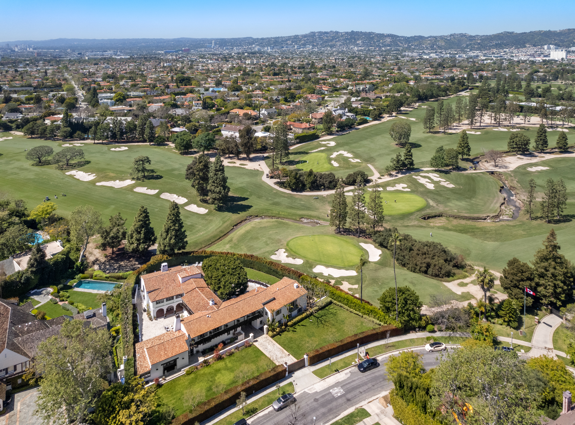 Howard Hughes Estate | Photo 94