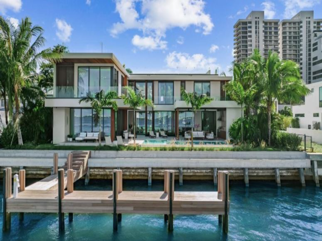 Venetian Drive | Photo 49