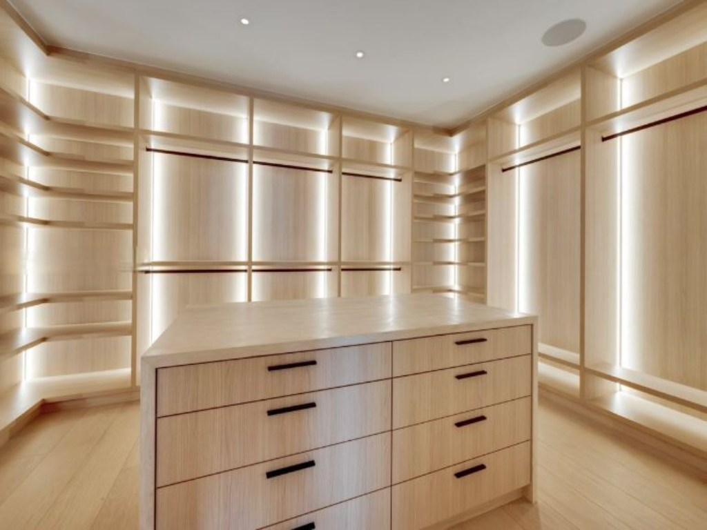 Venetian Drive | Photo 30