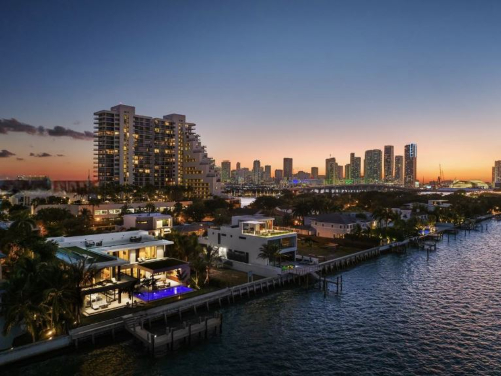 Venetian Drive | Photo 71