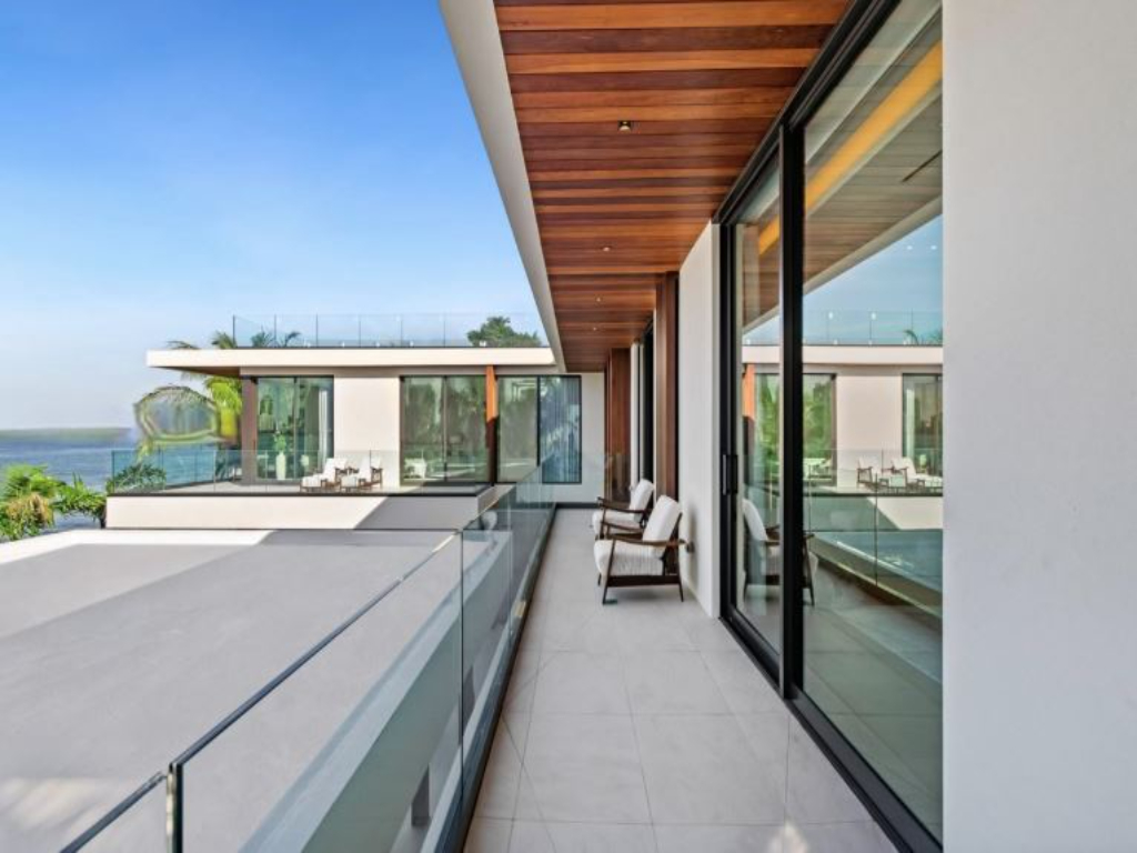 Venetian Drive | Photo 39