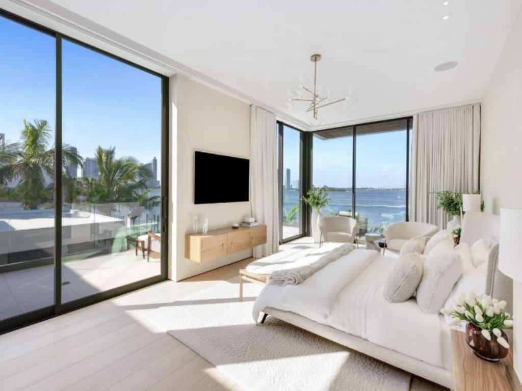 Venetian Drive | Photo 26