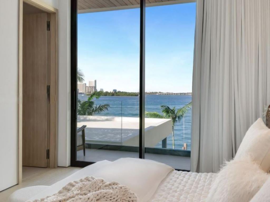 Venetian Drive | Photo 42