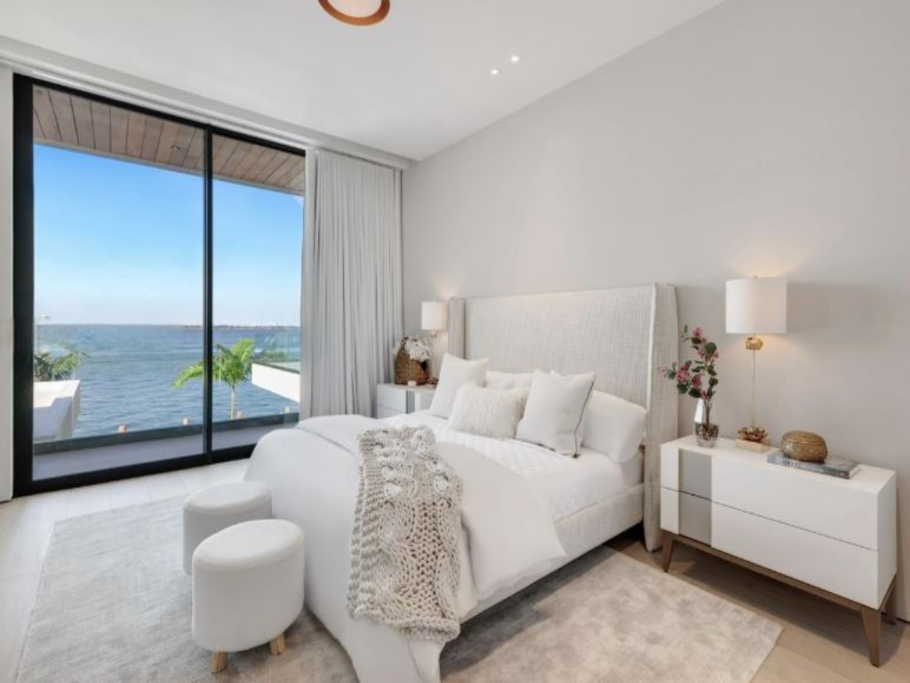 Venetian Drive | Photo 34