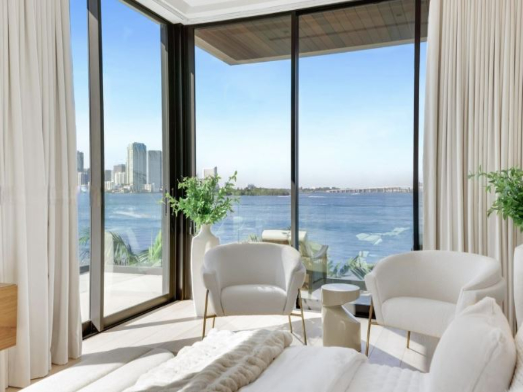 Venetian Drive | Photo 40