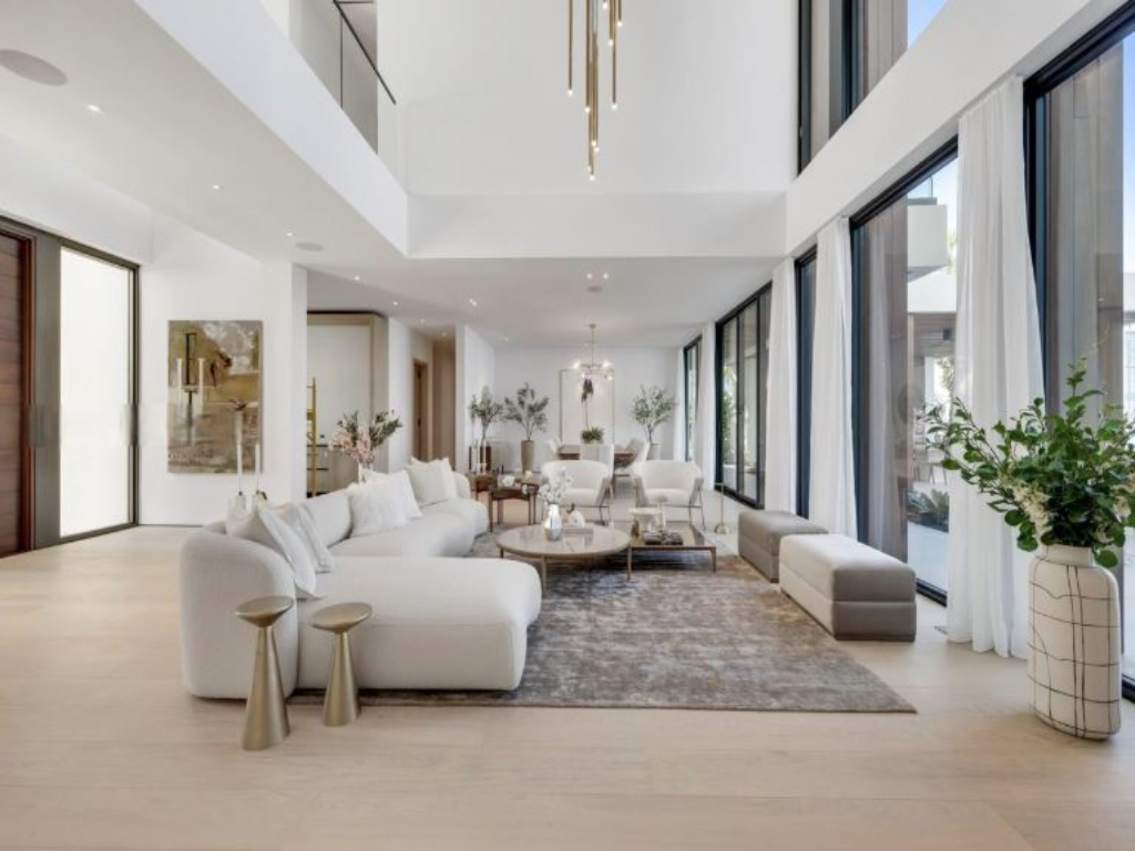 Venetian Drive | Photo 21