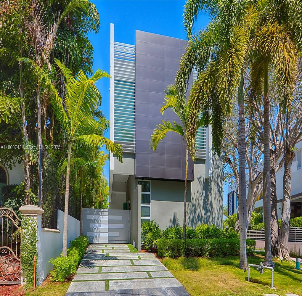 Hibiscus Dr | Photo 3