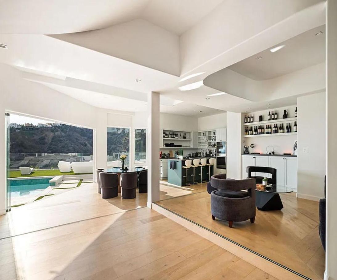 Electra Drive | Photo 8