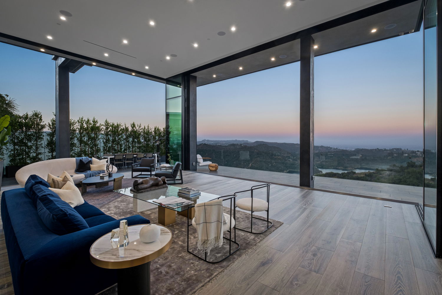 The Donella Mansion | Photo 10