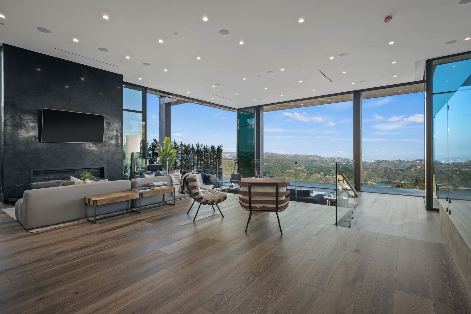 The Donella Mansion | Photo 7