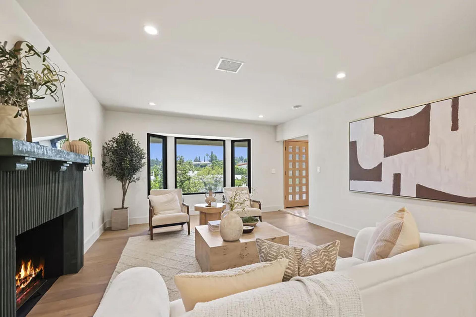 The Dona Modern | Photo 6