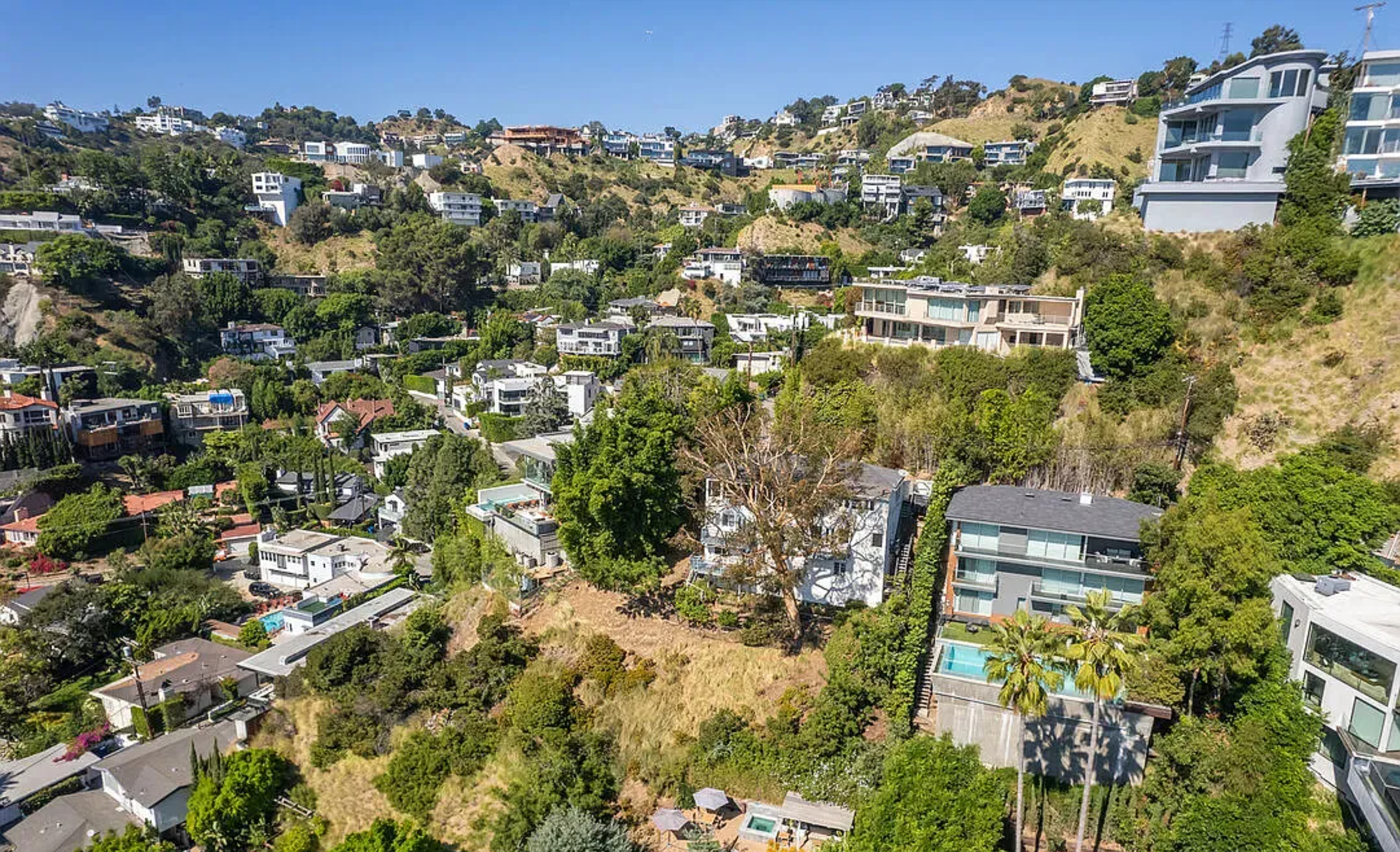 Hollywood Hillside View | Photo 33