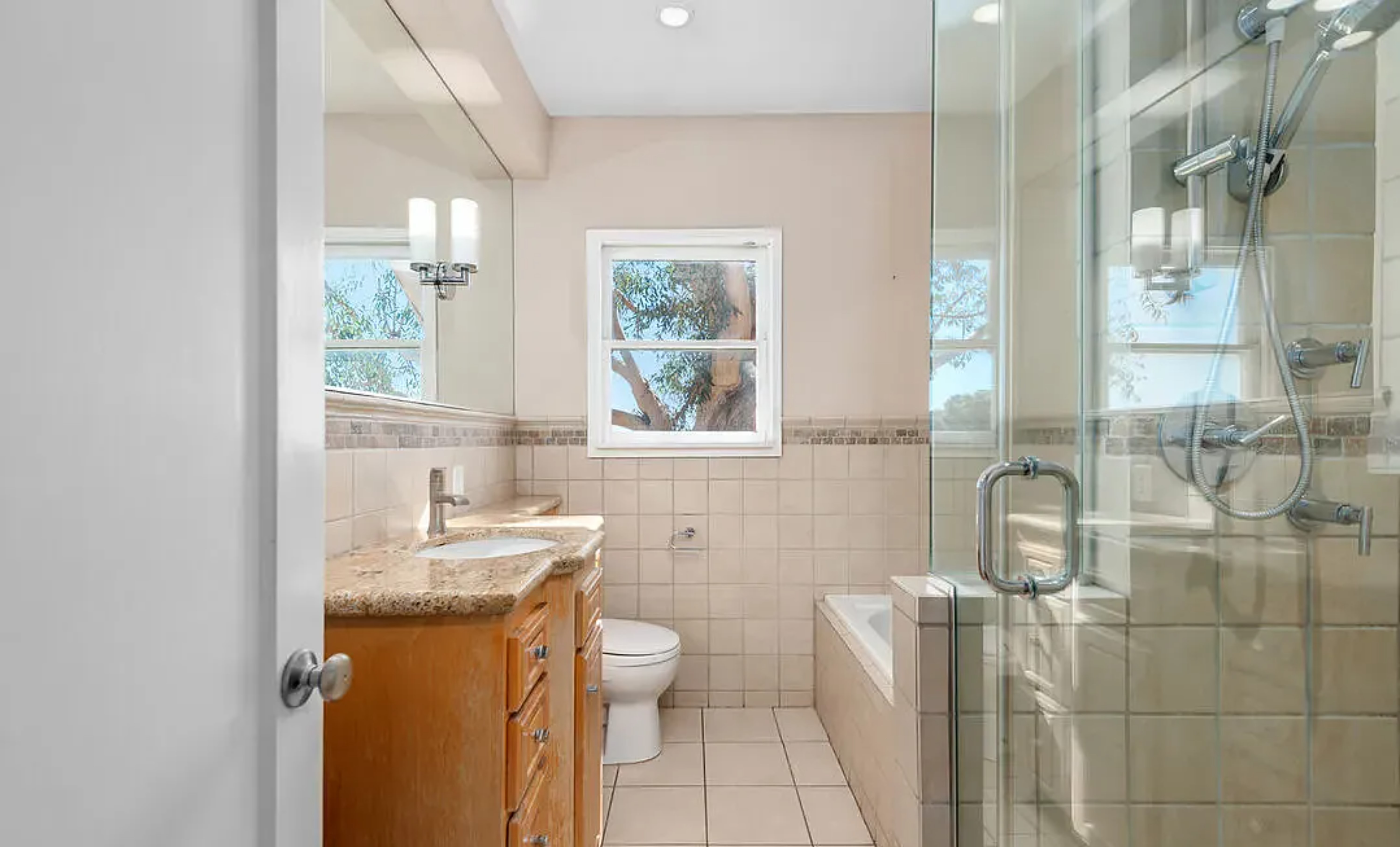 Hollywood Hillside View | Photo 11