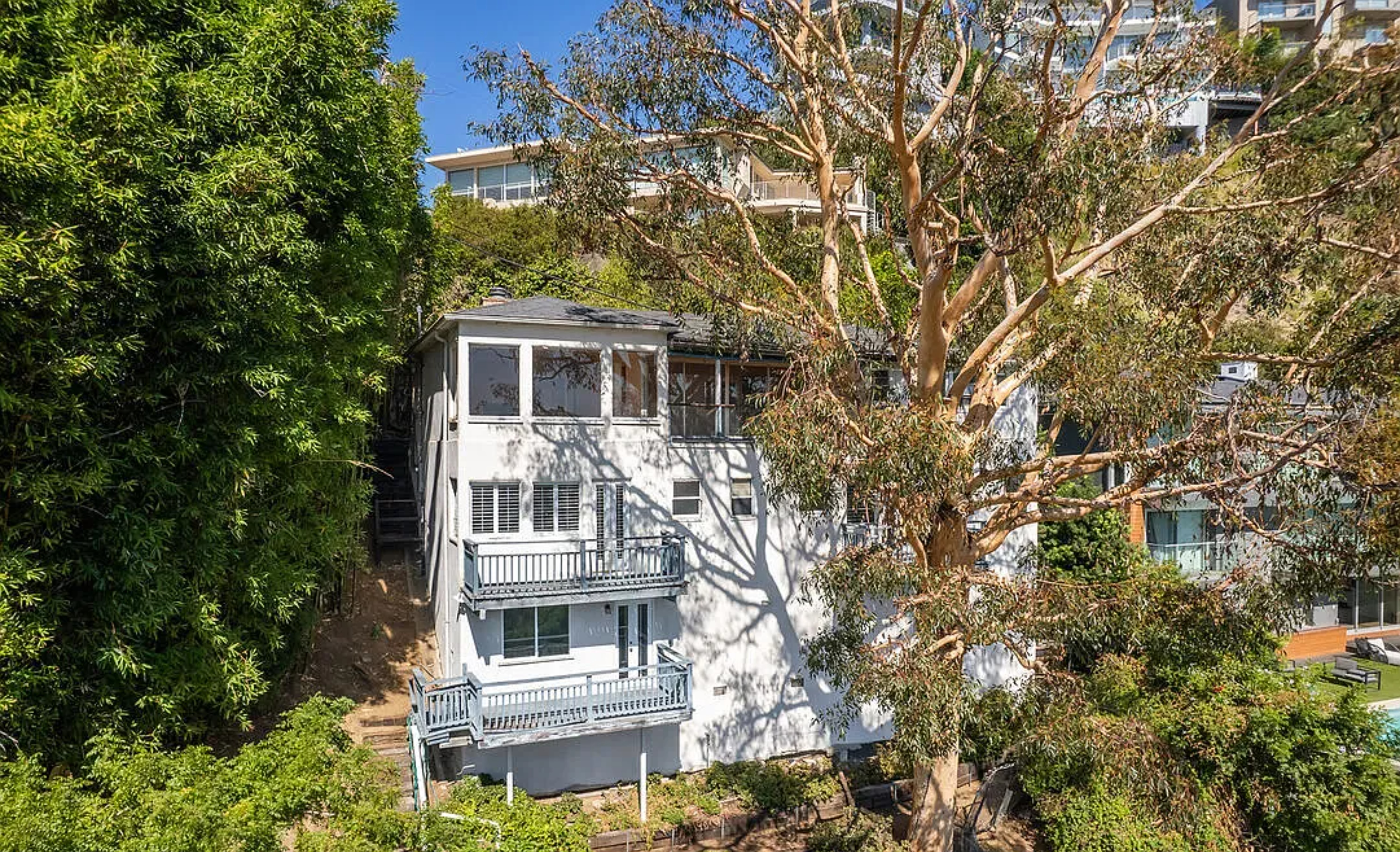 Hollywood Hillside View | Photo 23