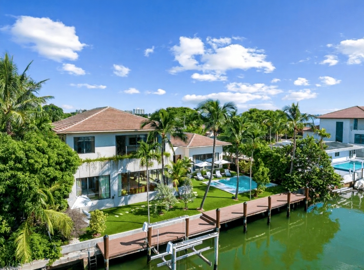 1200 NE 87 | Photo 2