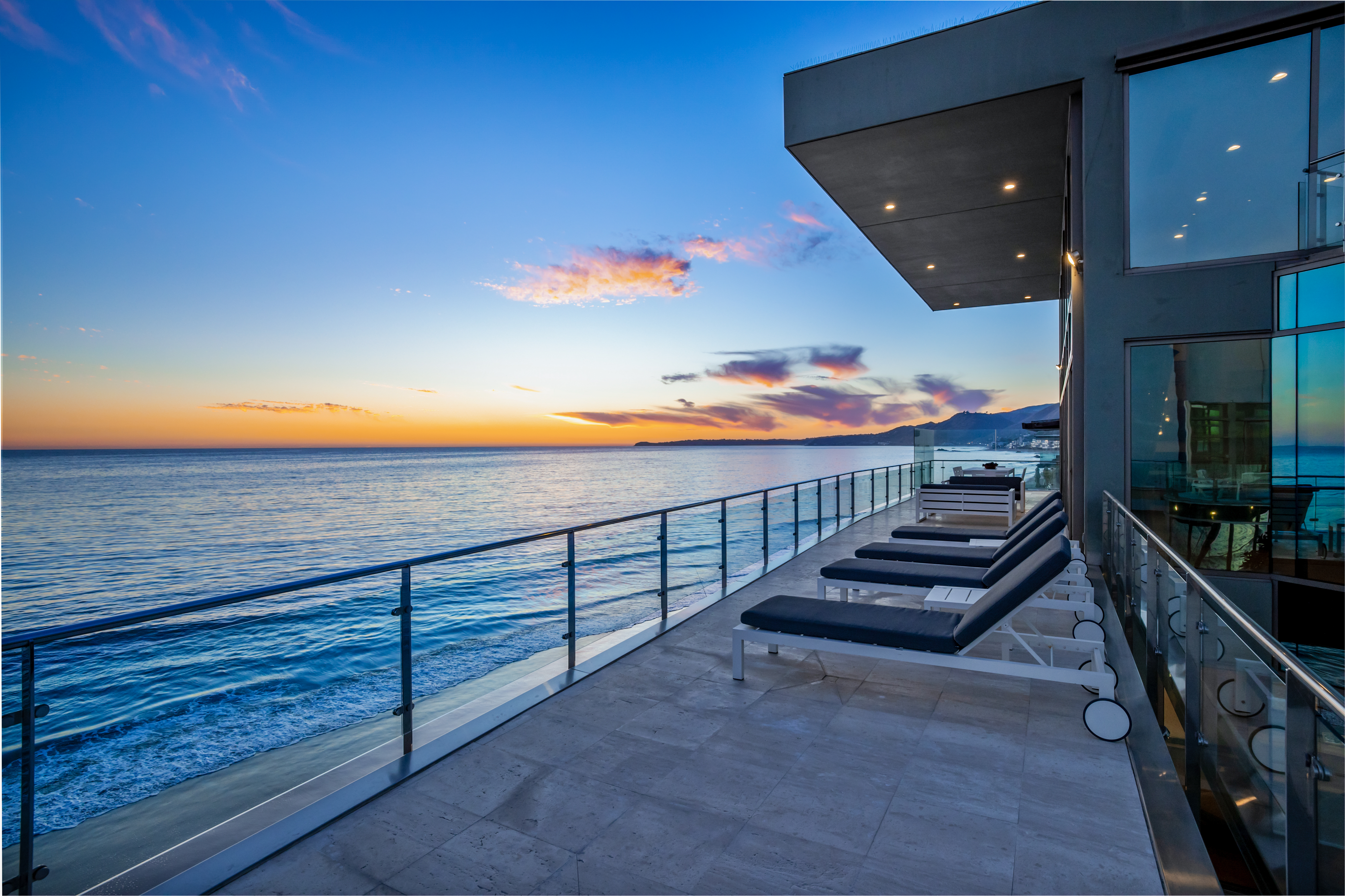 Malibu Road Modern | Photo 32