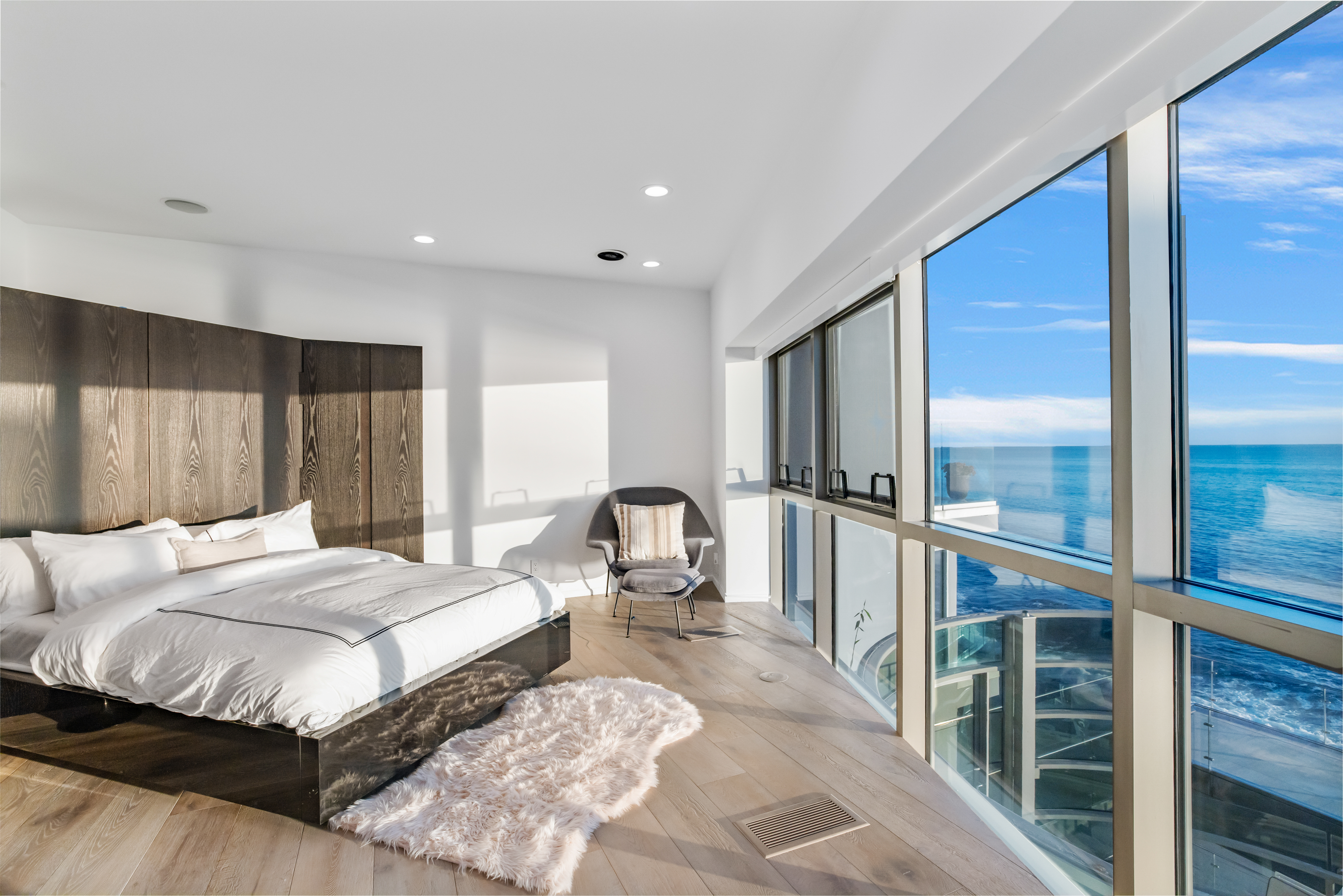 Malibu Road Modern | Photo 23