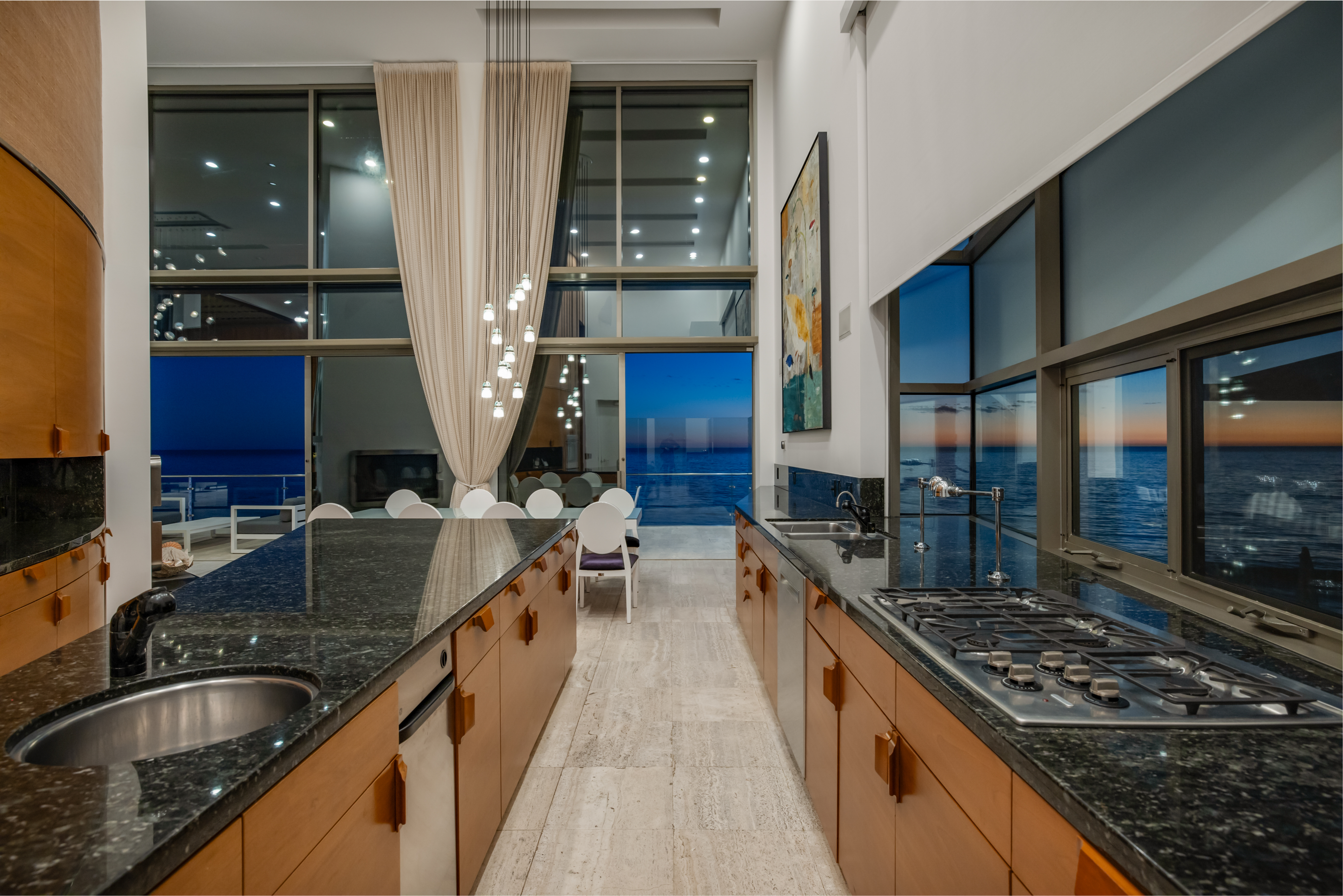 Malibu Road Modern | Photo 33