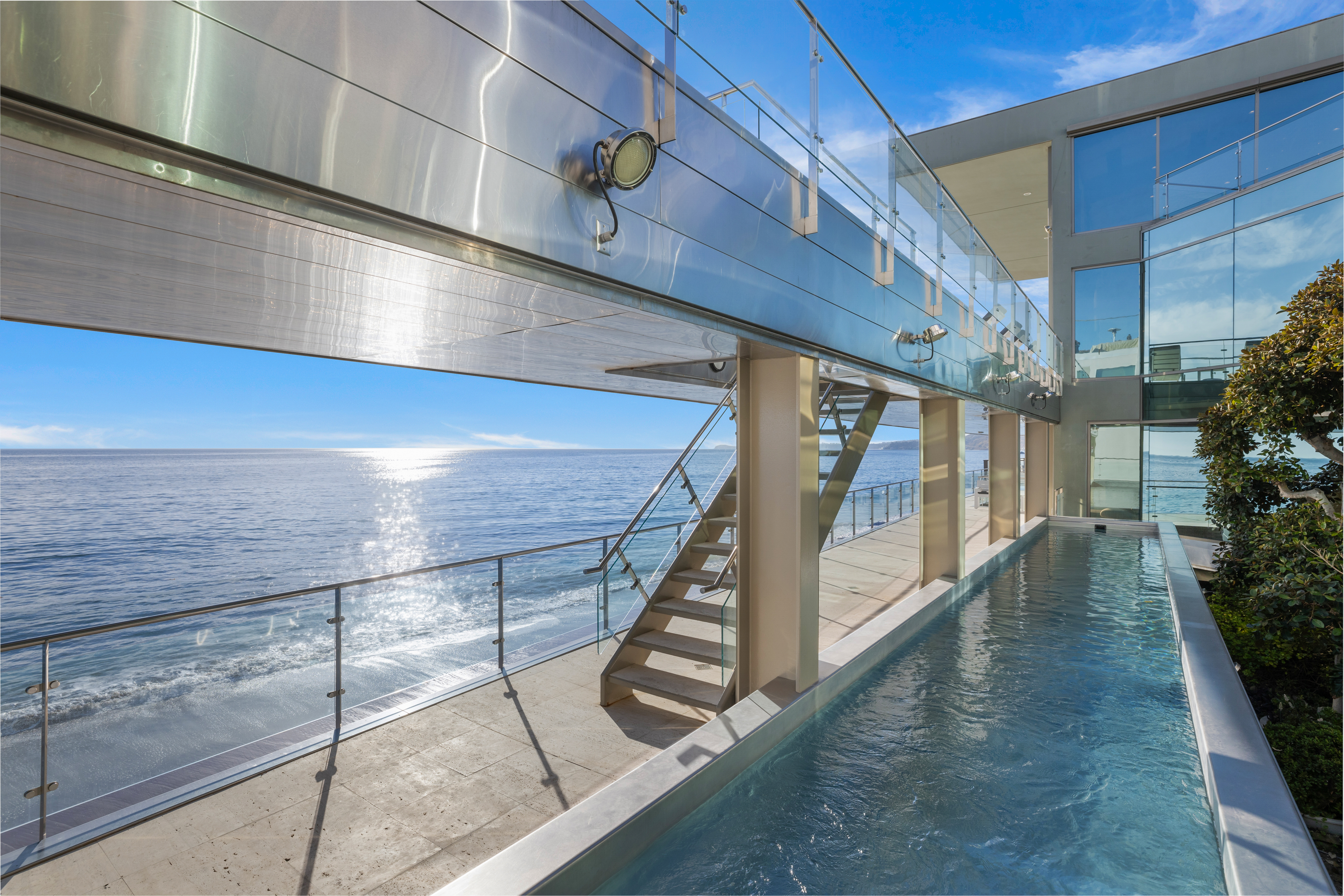 Malibu Road Modern | Photo 15