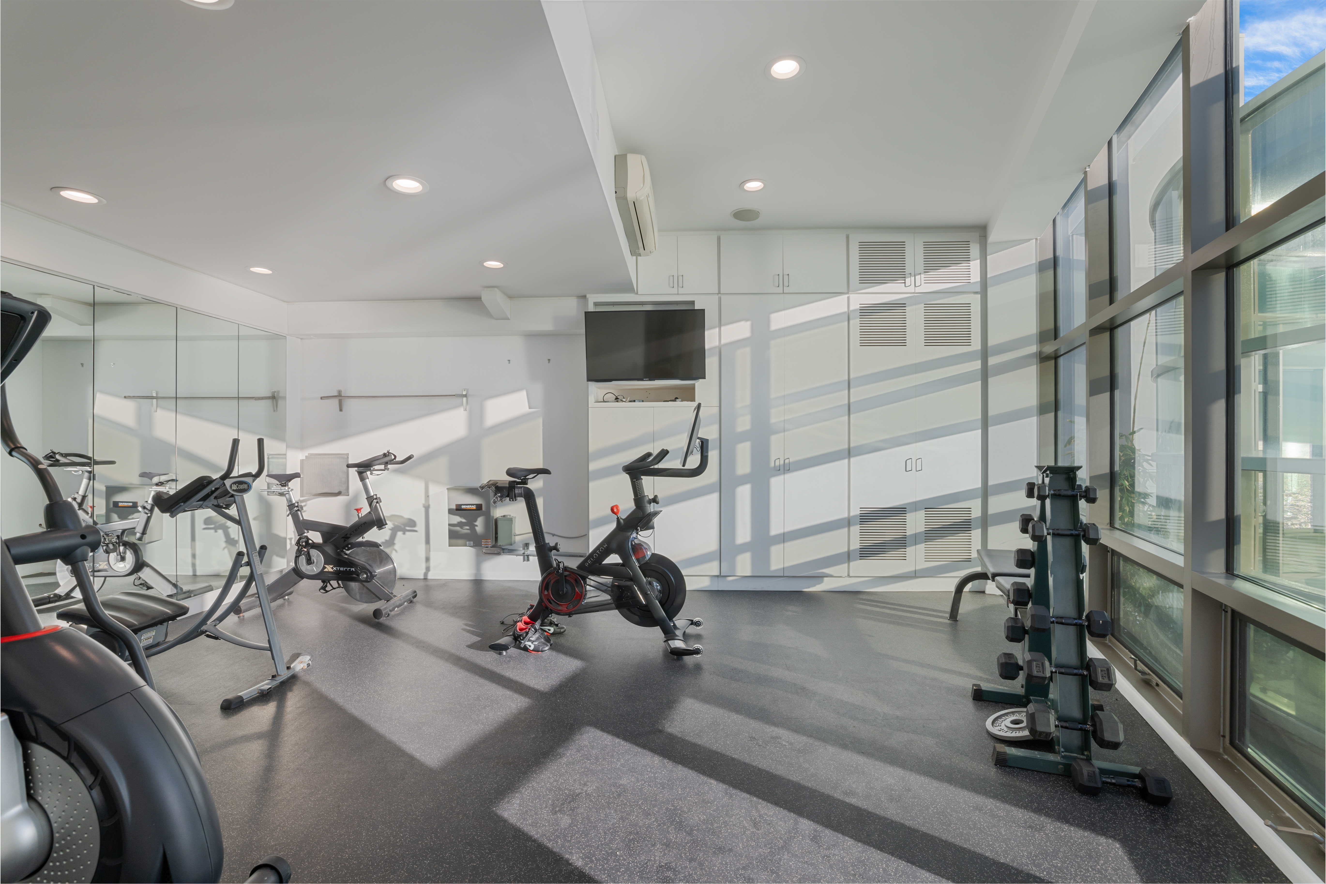 Malibu Road Modern | Photo 27