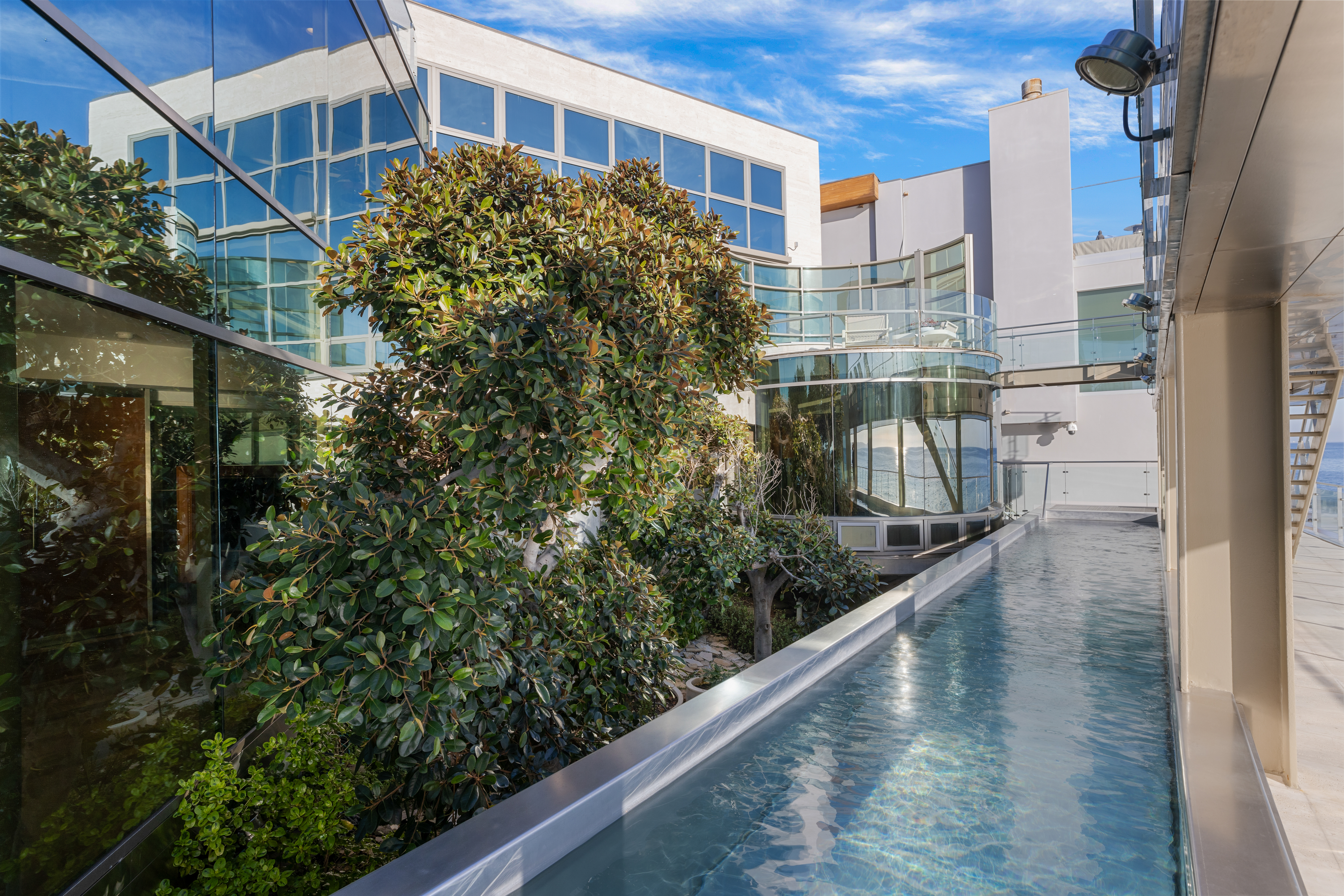 Malibu Road Modern | Photo 16