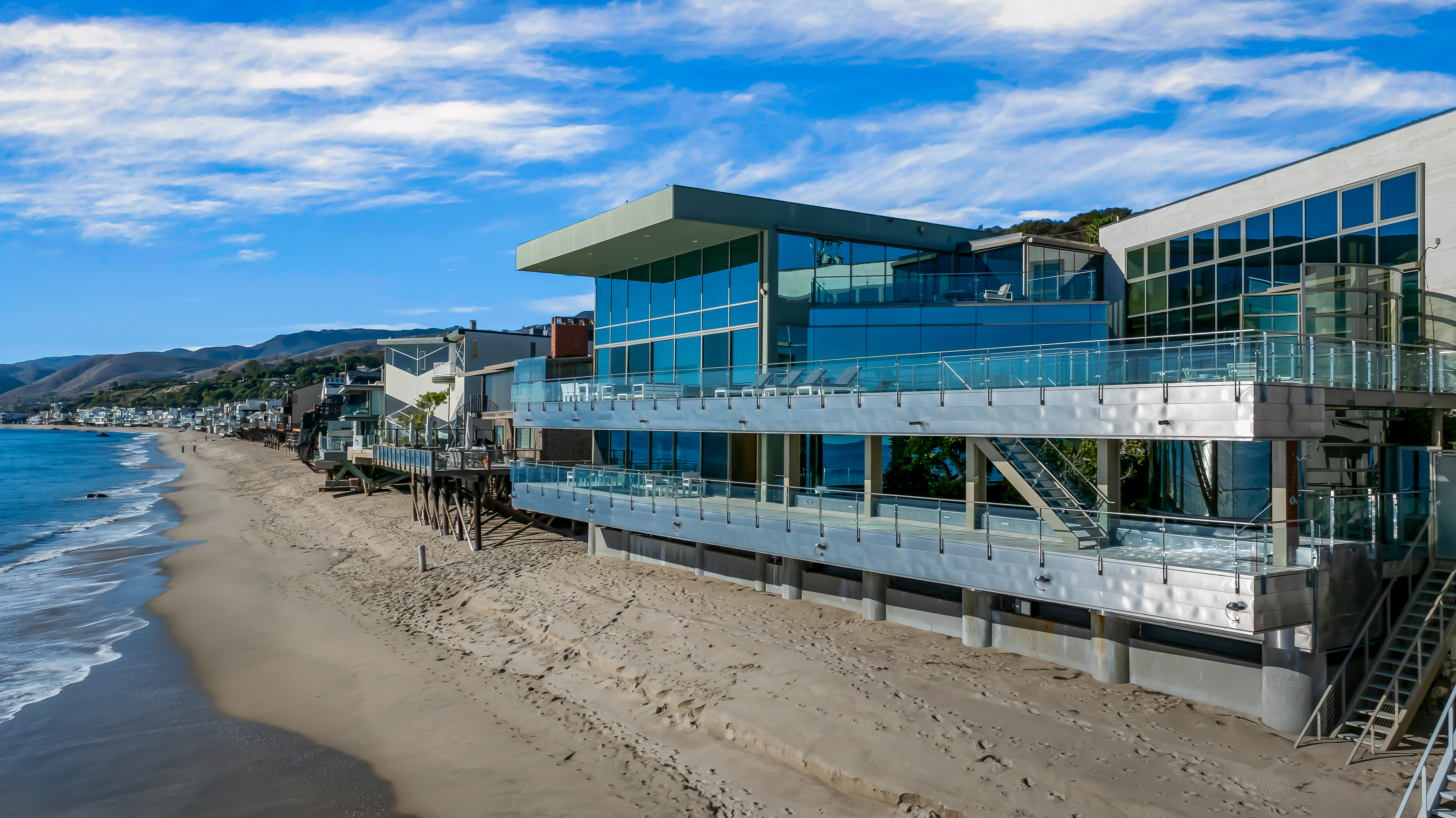 Malibu Road Modern | Photo 29