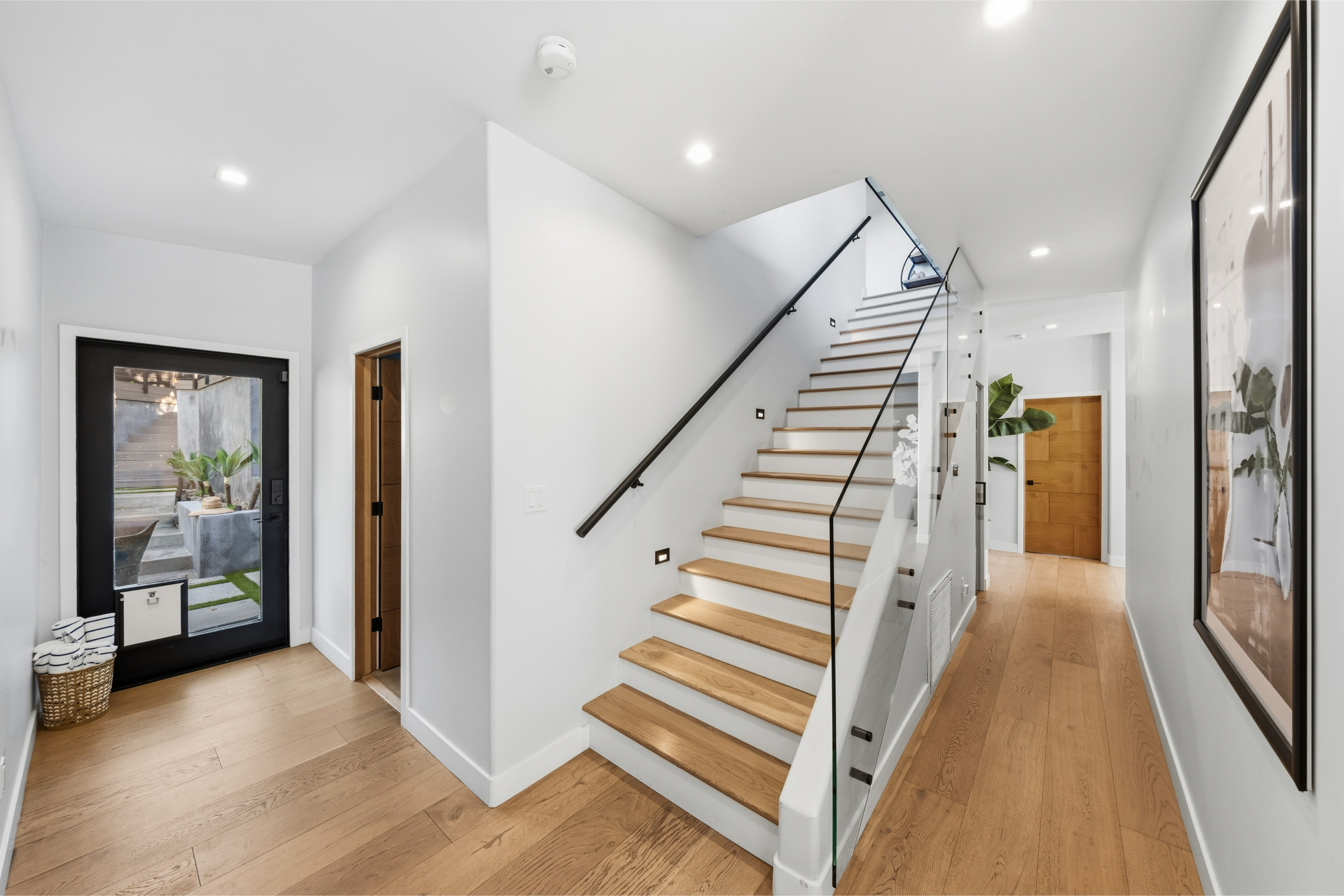 Farley Court | Photo 17