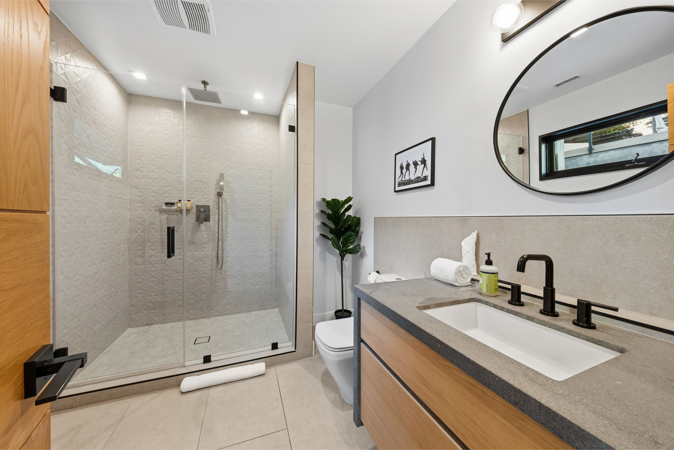 Farley Court | Photo 36