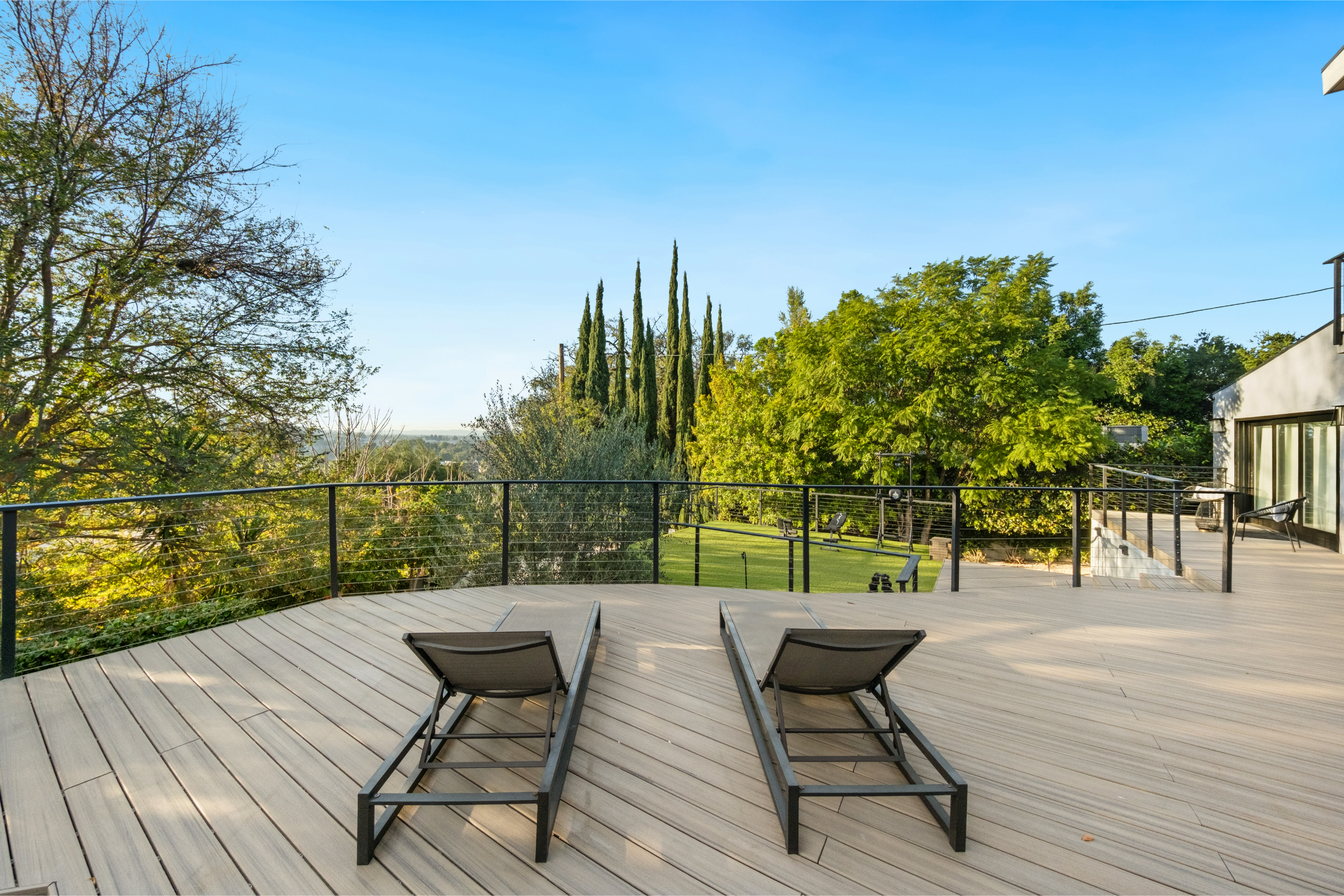 Farley Court | Photo 48