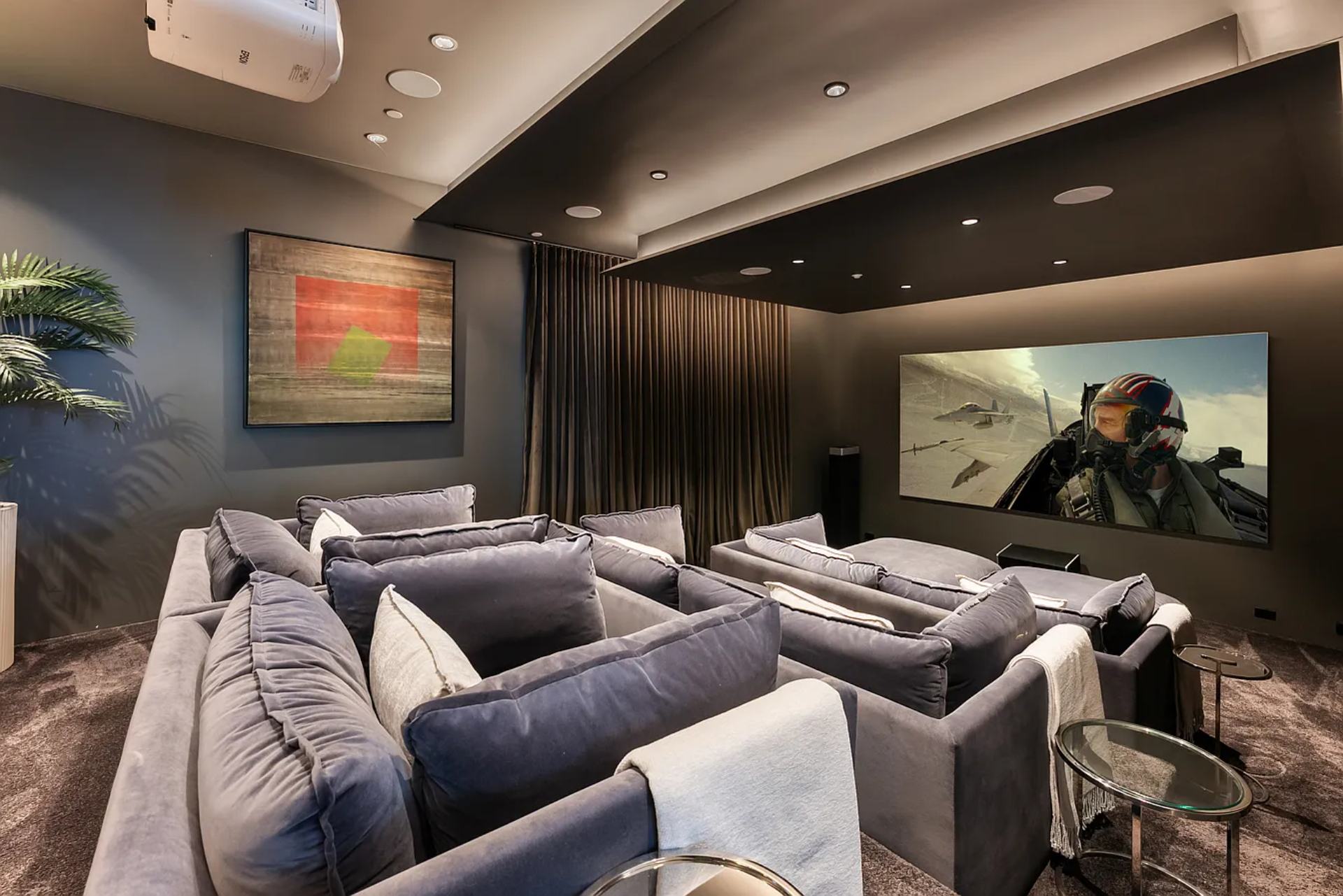 Blue Heights Modern | Photo 23