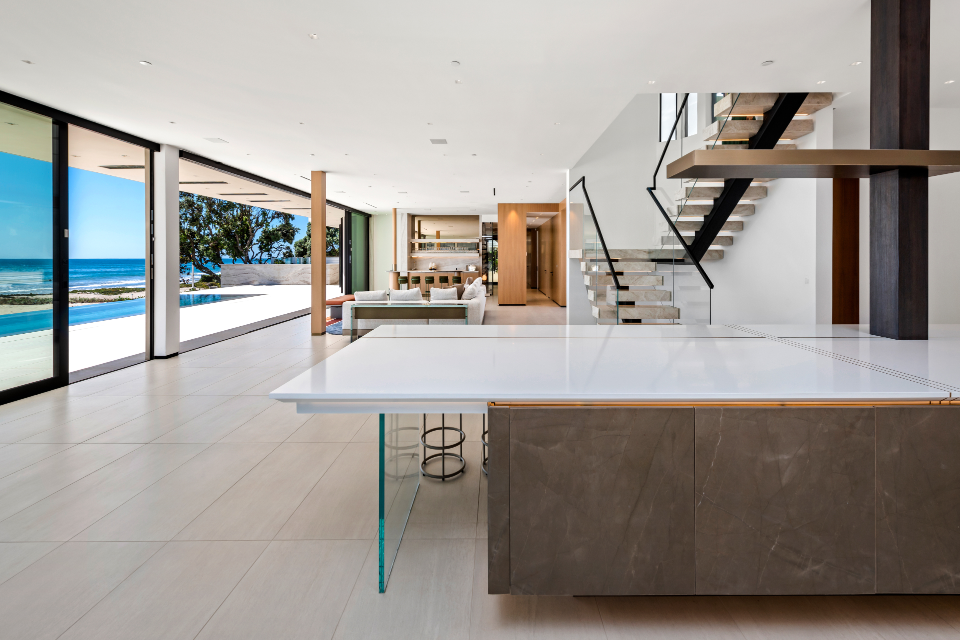 Broad Estate | Photo 16