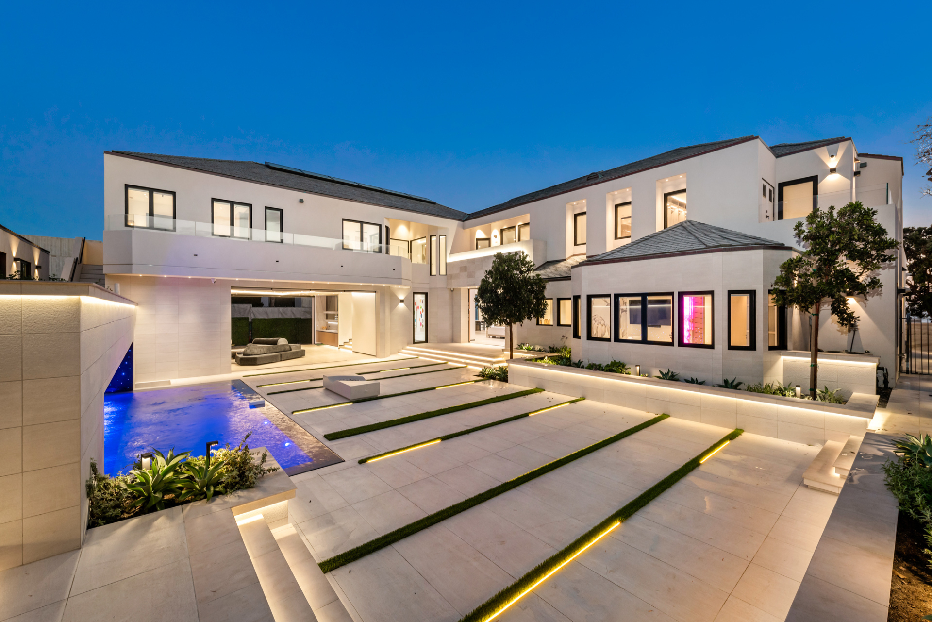 Broad Estate | Photo 3