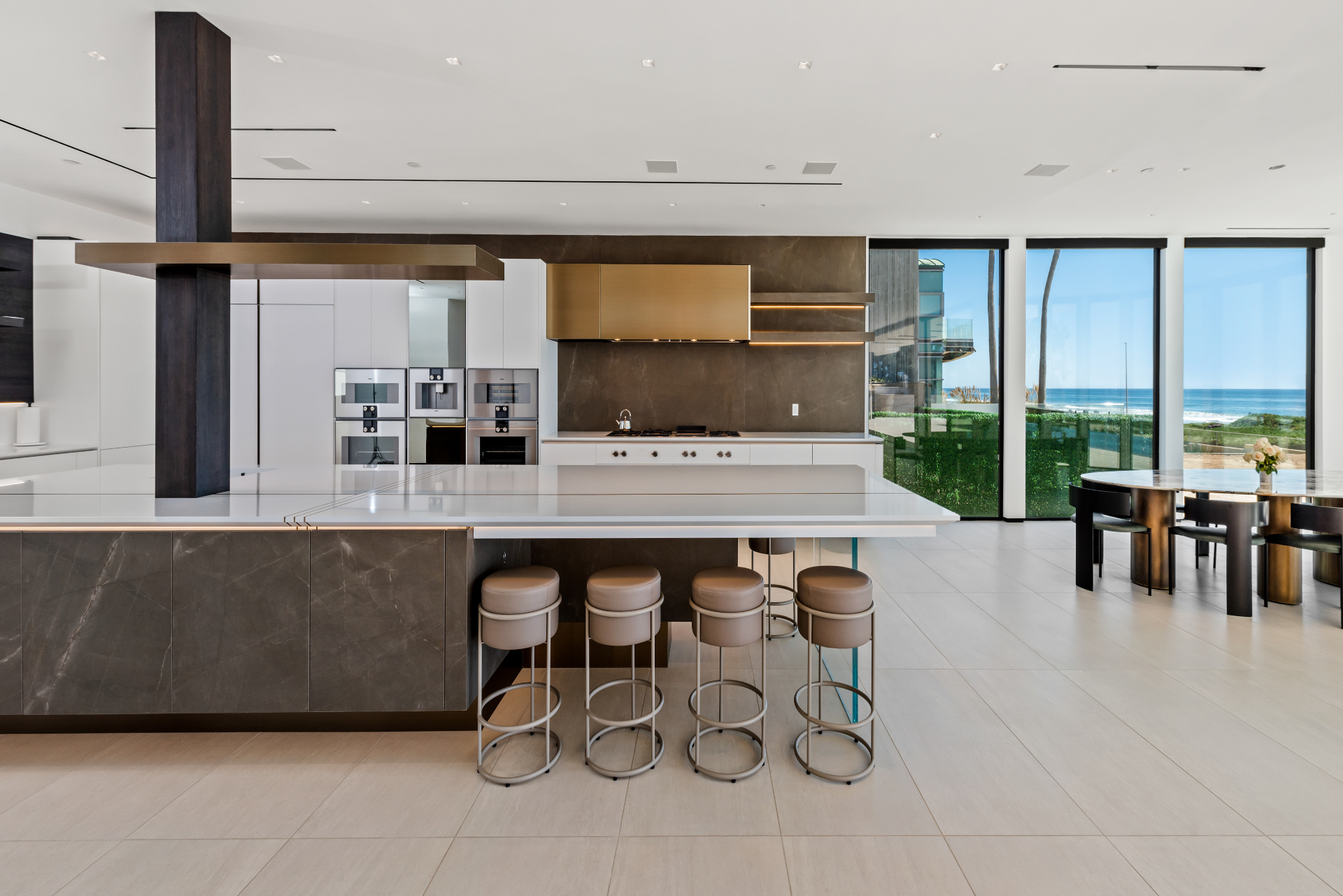 Broad Estate | Photo 9